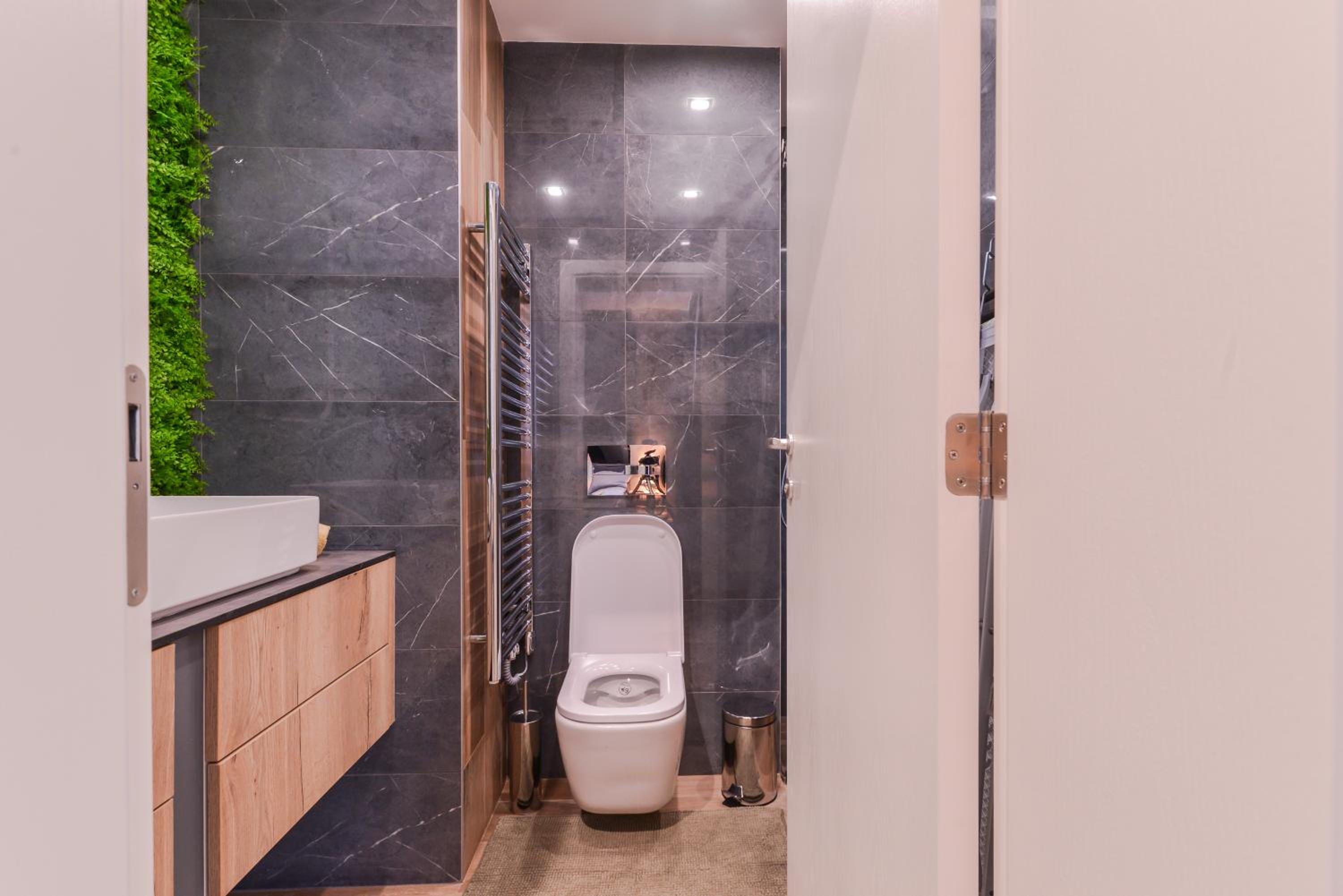 Elegant 2-BDR 2-BTHR in Sofia Luxury Stay