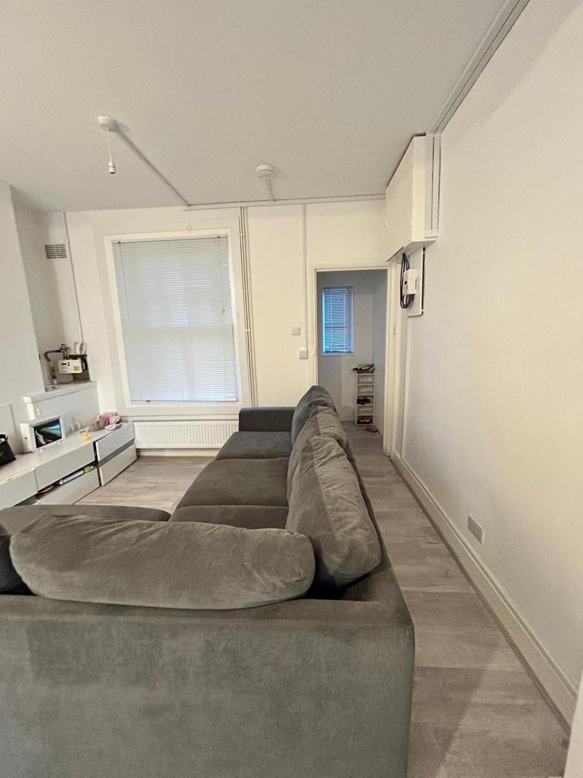 1 Bedroom Cosy Spacious photo 4