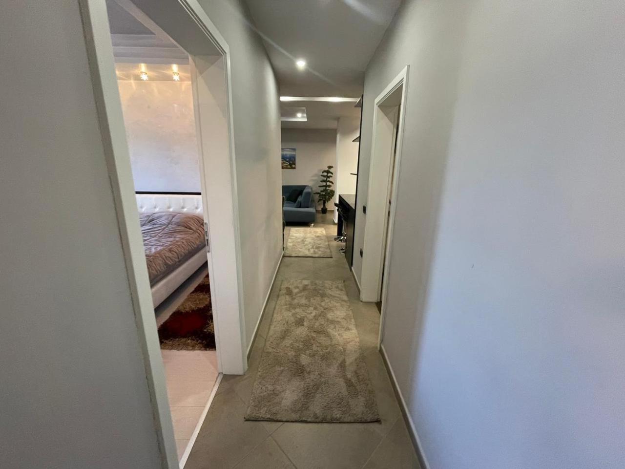 Lake View Apartment