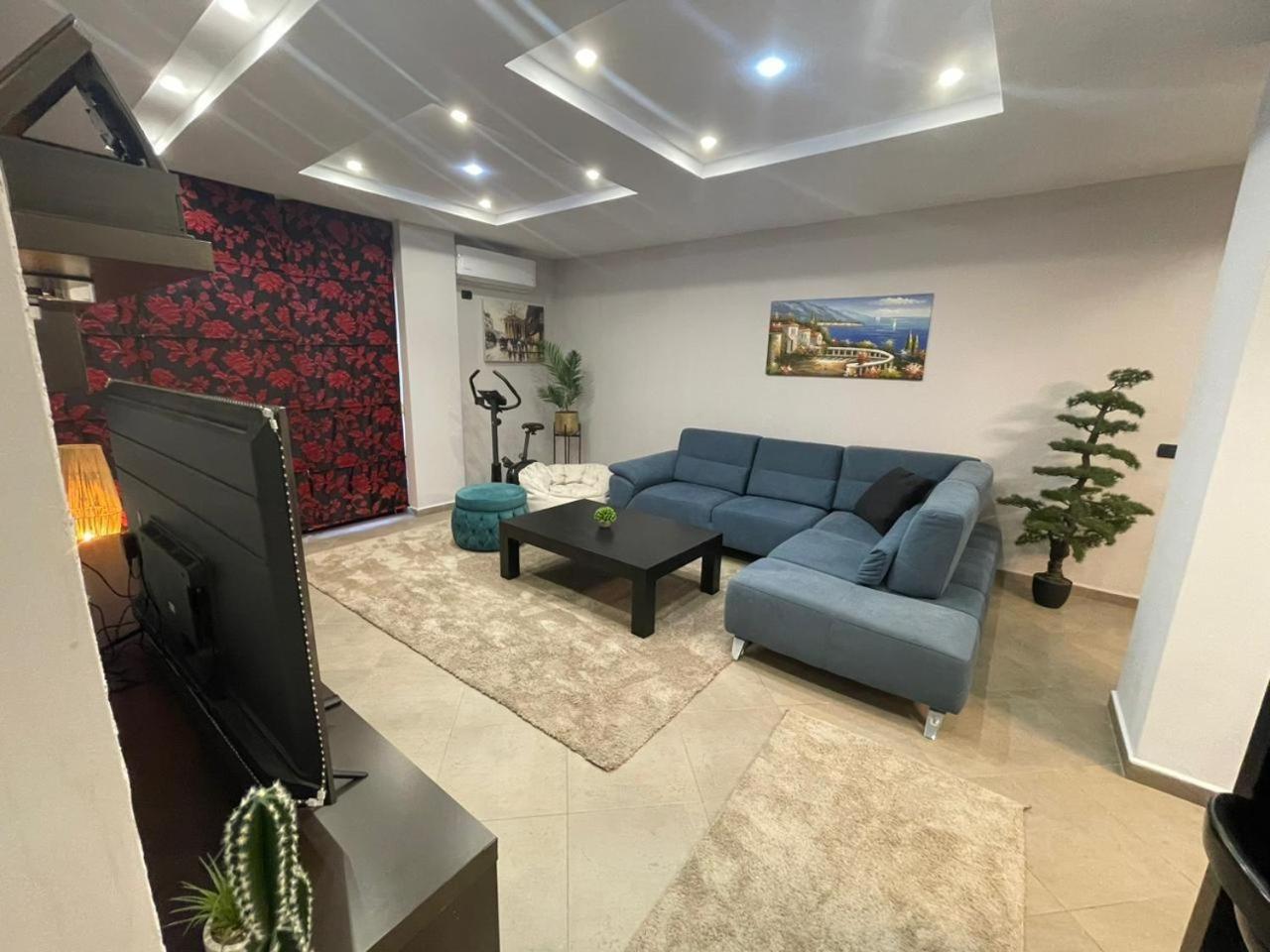 Lake View Apartment