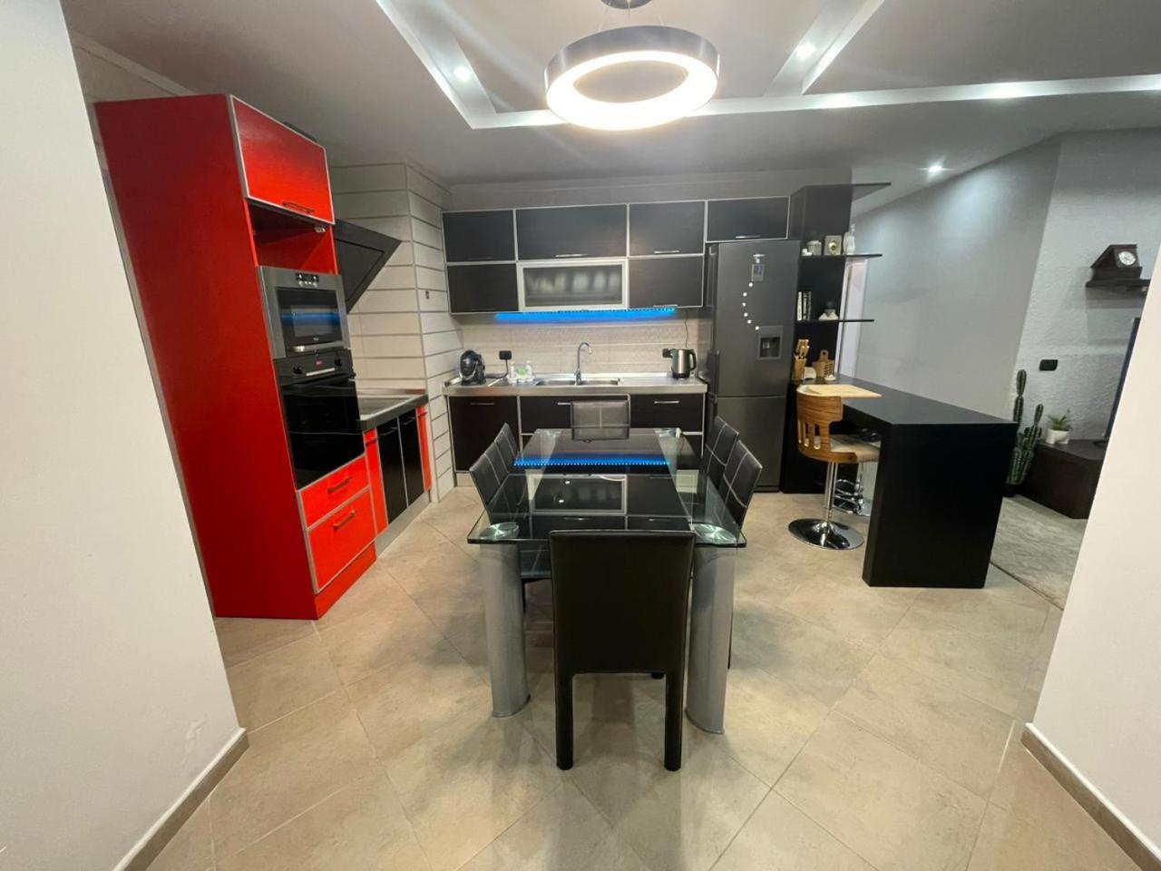 Lake View Apartment
