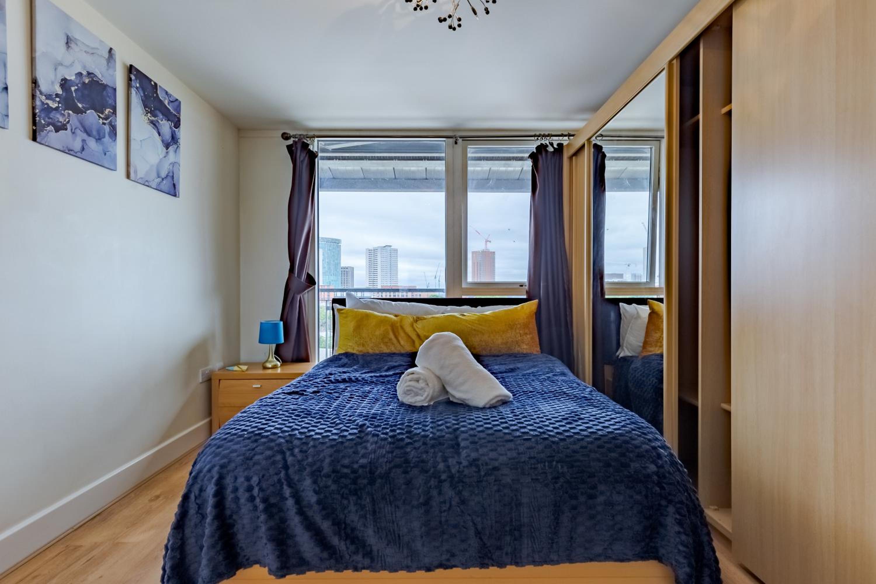 Casa Navy I Comfy I Quiet I Home Away From Home view 4