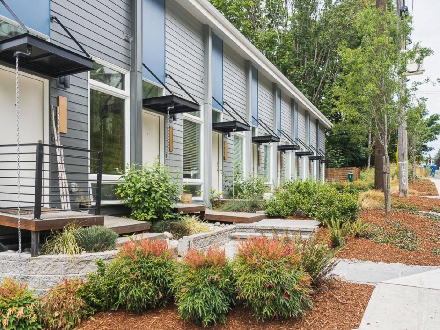 Hotel "Sauna-fication" in West Seattle - Image 1