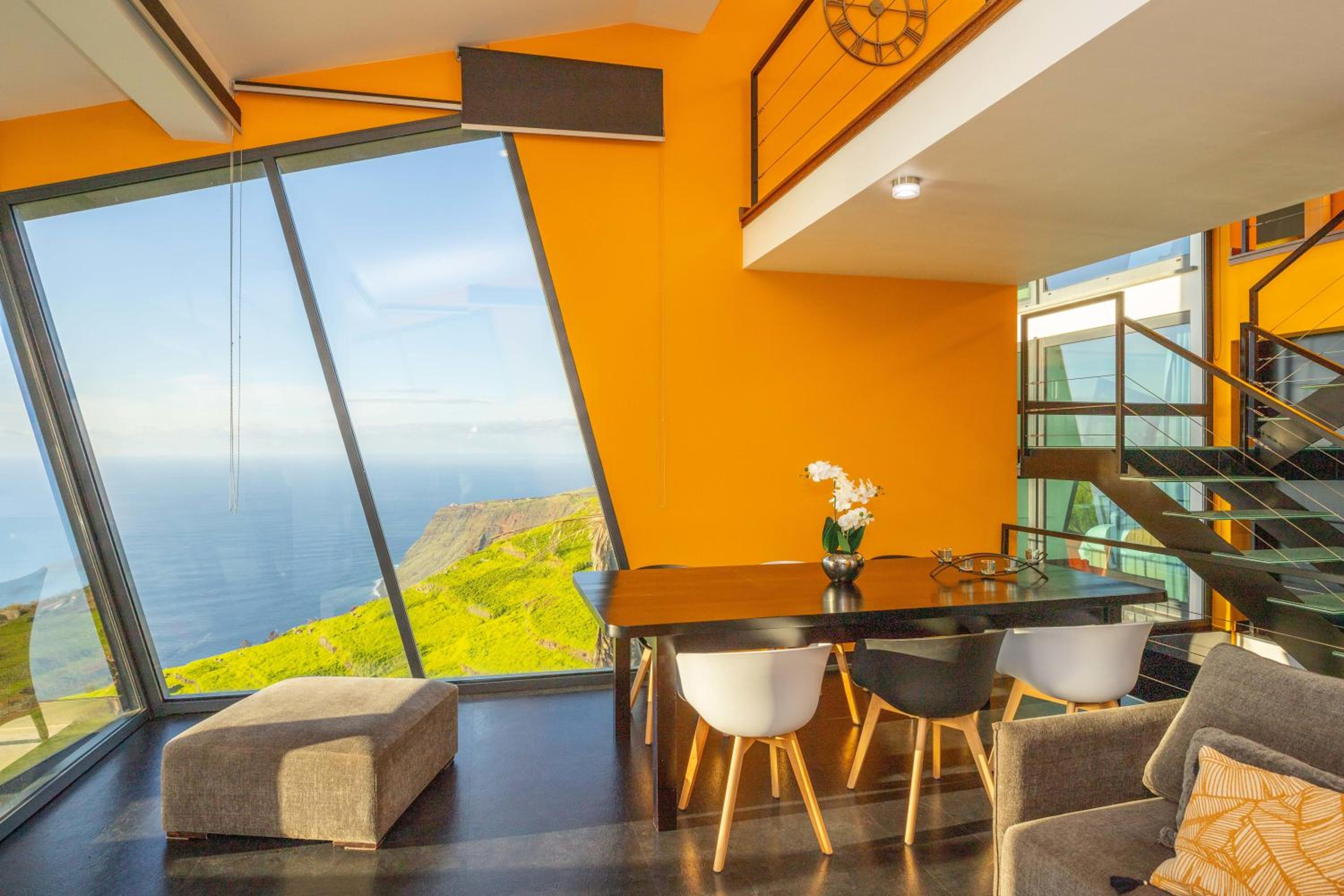 Villa Leonor Cliffside Retreat