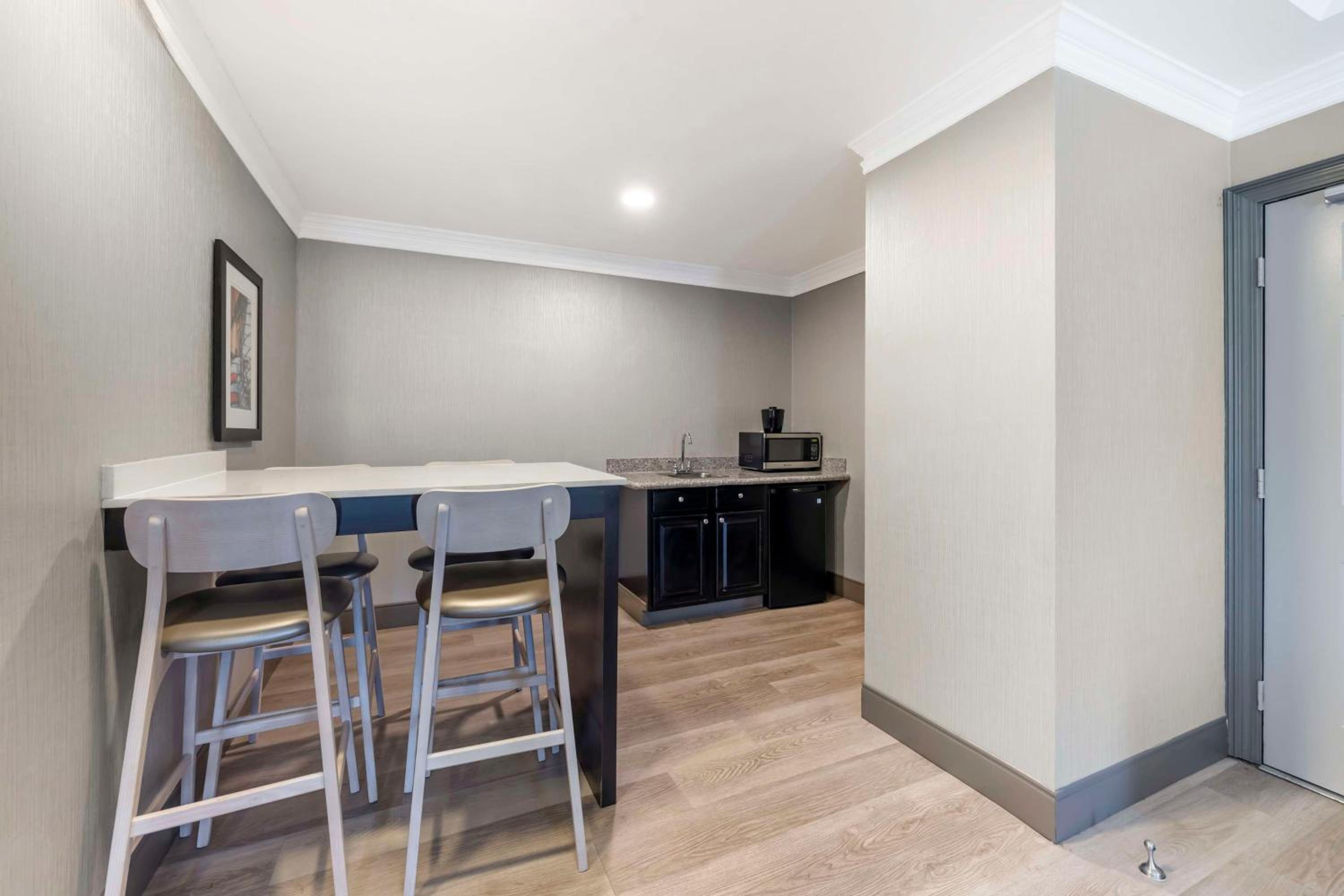 Best Western Brentwood - Property Image 18
