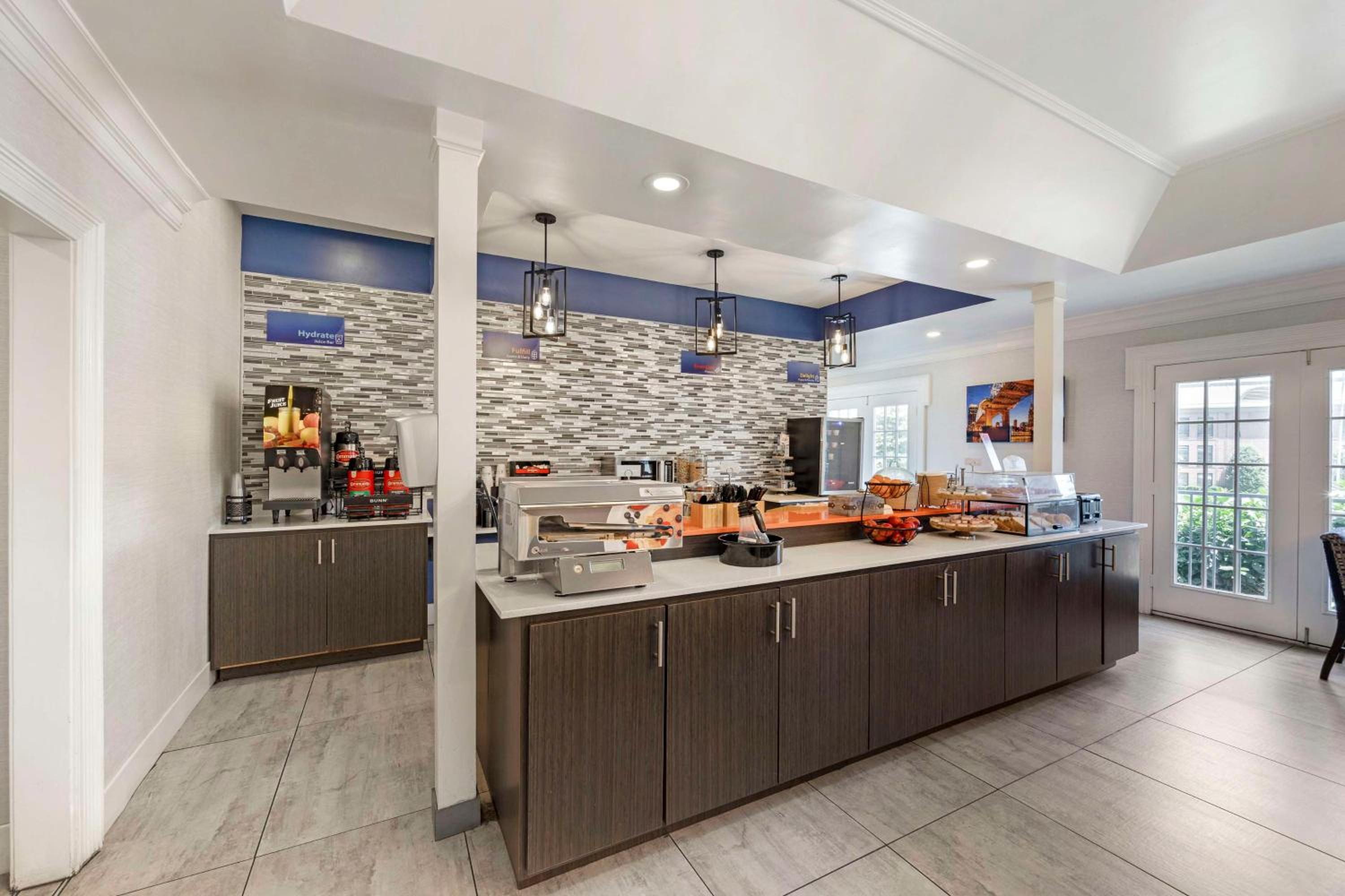 Best Western Brentwood - Property Image 4