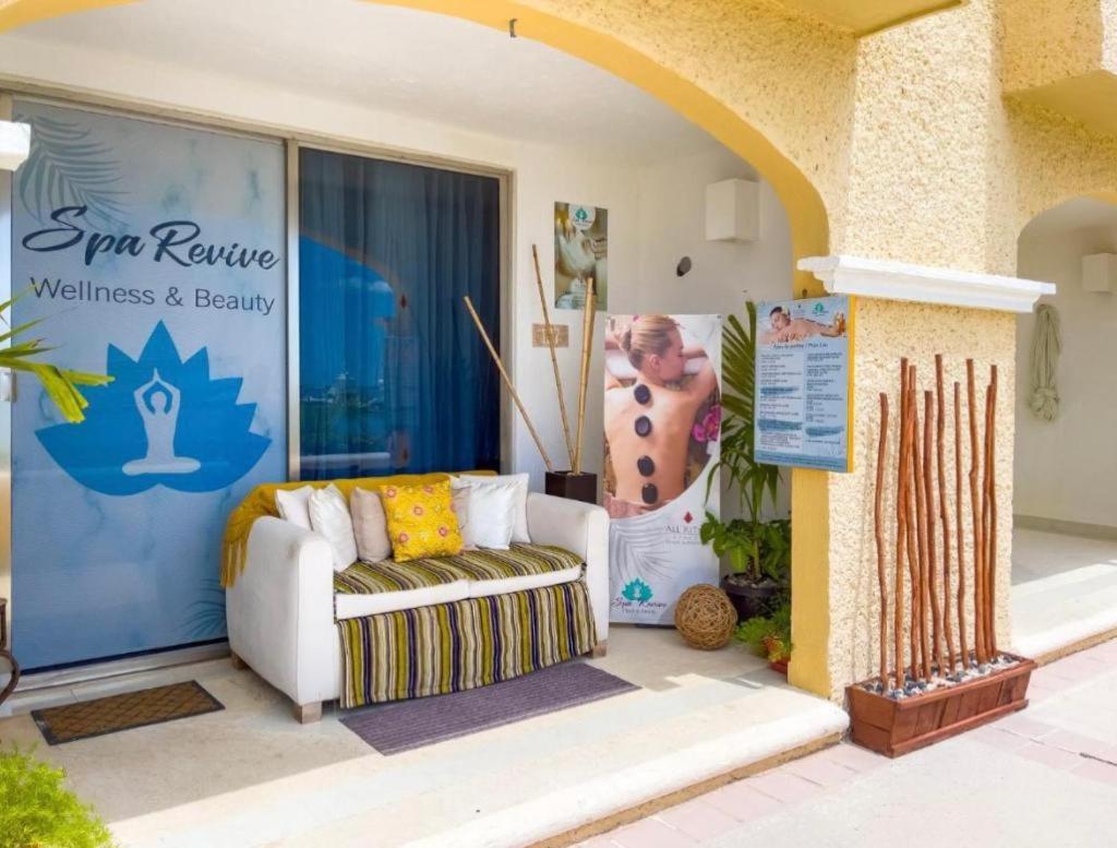 Condohotel con acceso a la playa