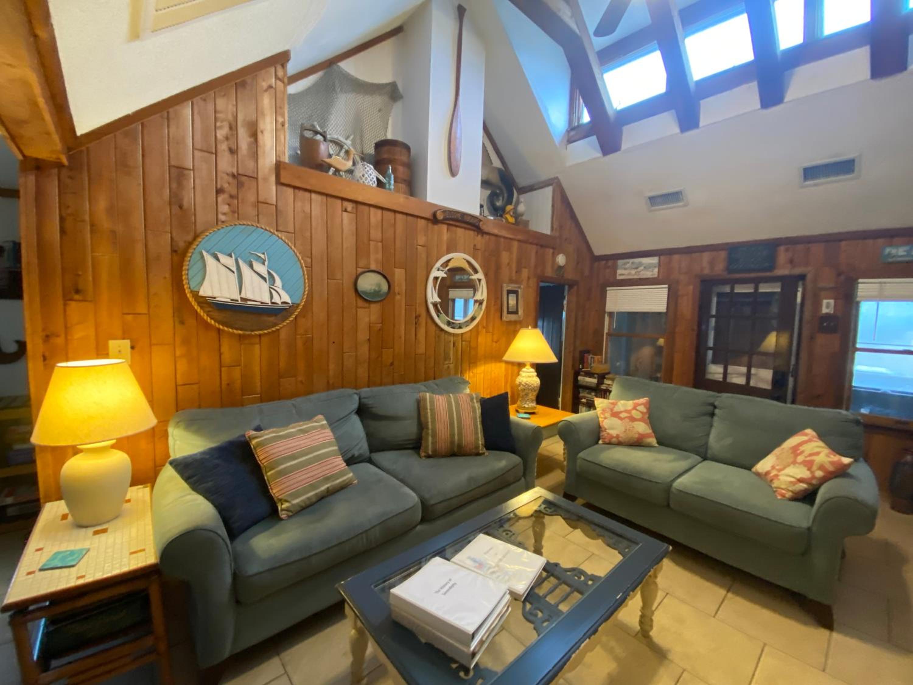 Serendipity OBX: Oceanside Cottage on the Beach Rd view 4