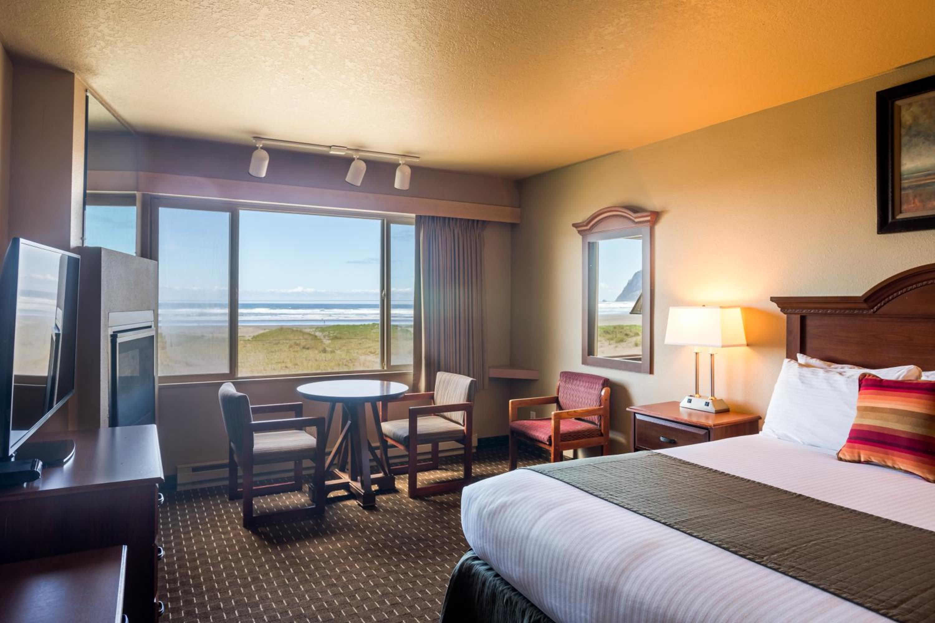 Ebb Tide Oceanfront Inn