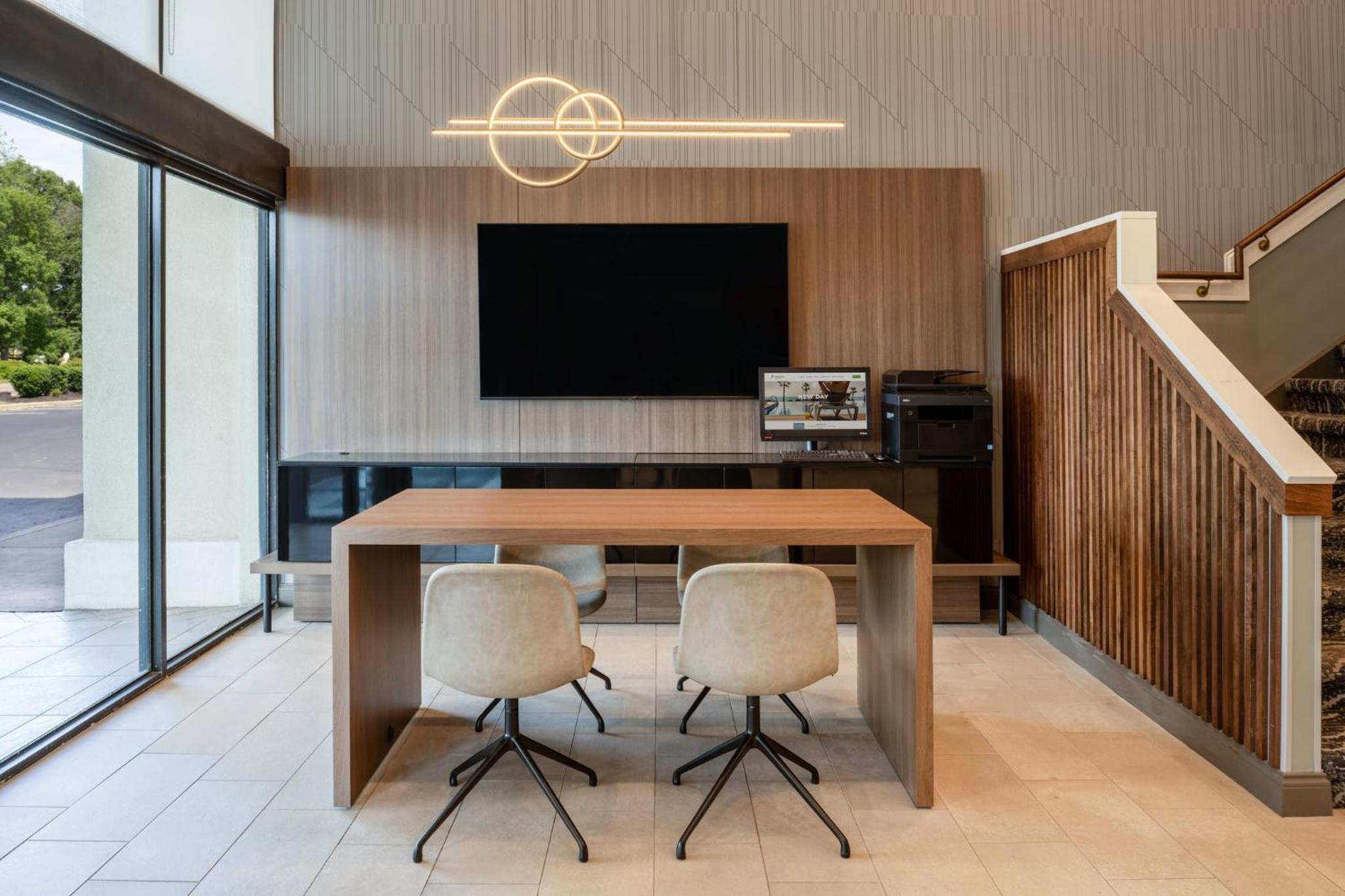 Blytheville Vacations - Holiday Inn Blytheville, an IHG Hotel - Property Image 10