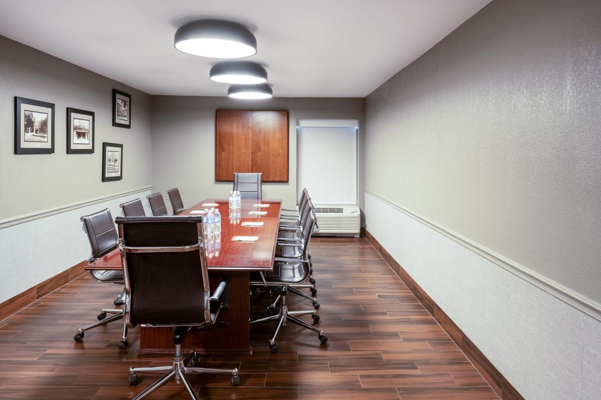 Blytheville Vacations - Holiday Inn Blytheville, an IHG Hotel - Property Image 67