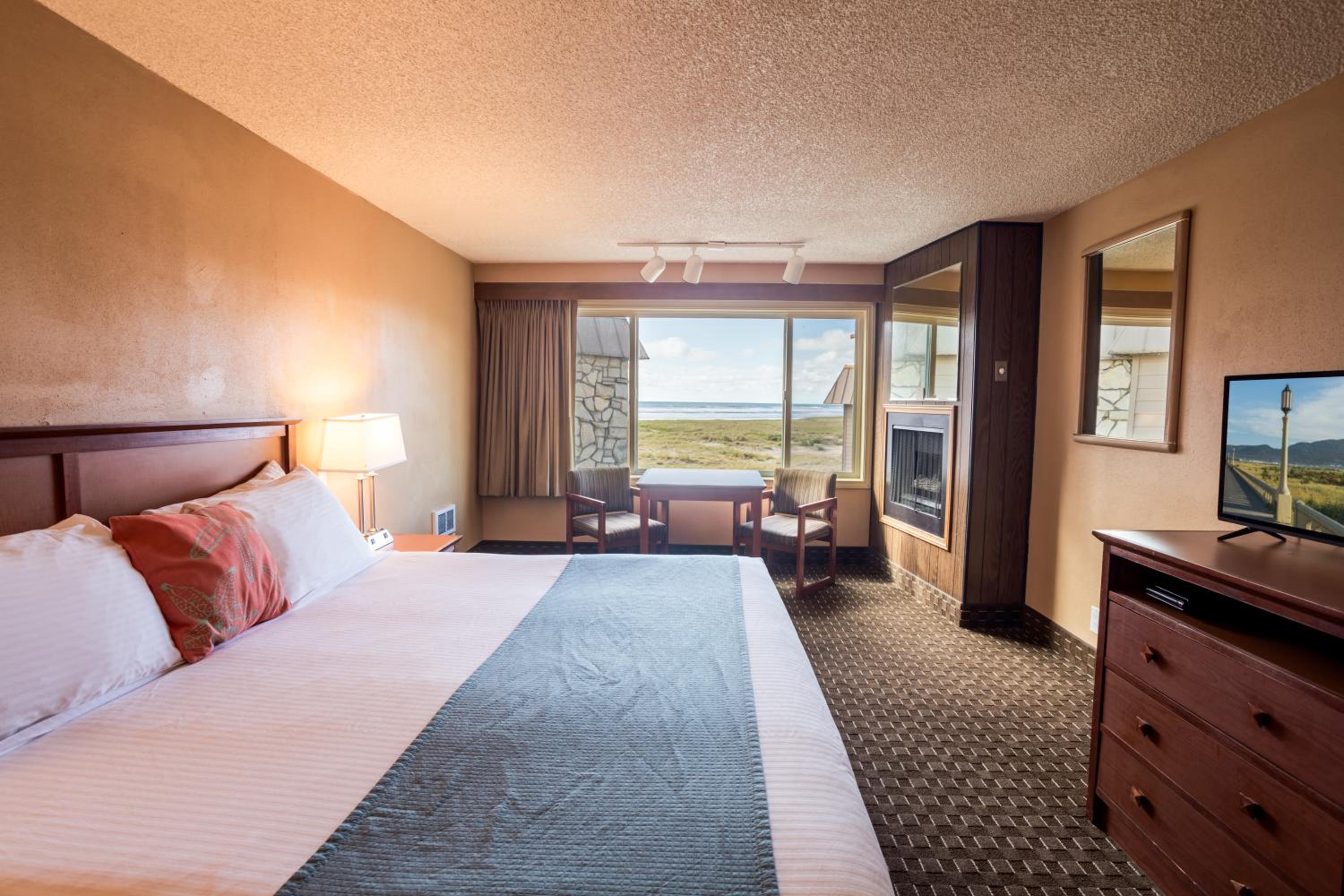 Ebb Tide Oceanfront Inn