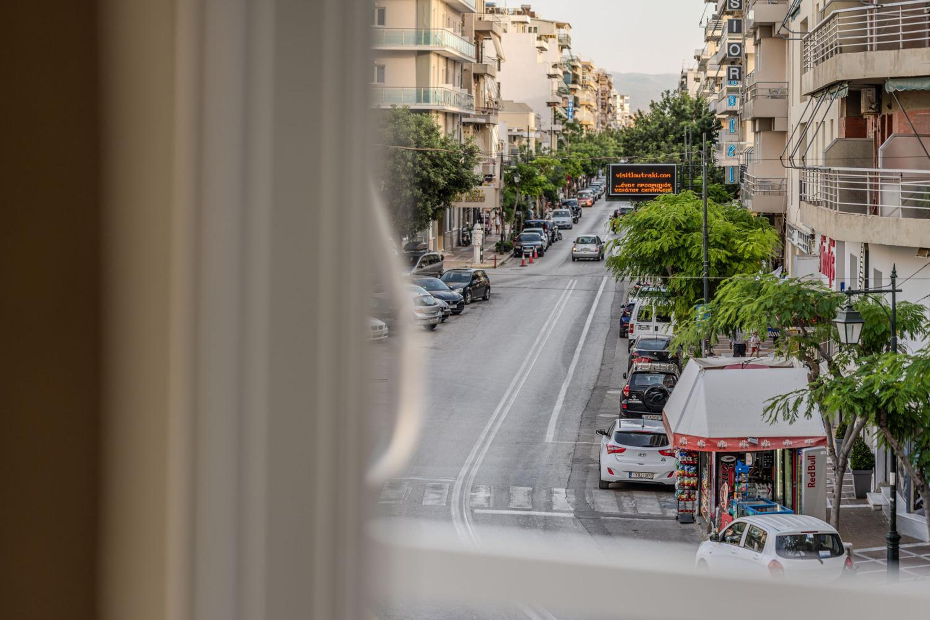 Center of Loutraki Ble Property5