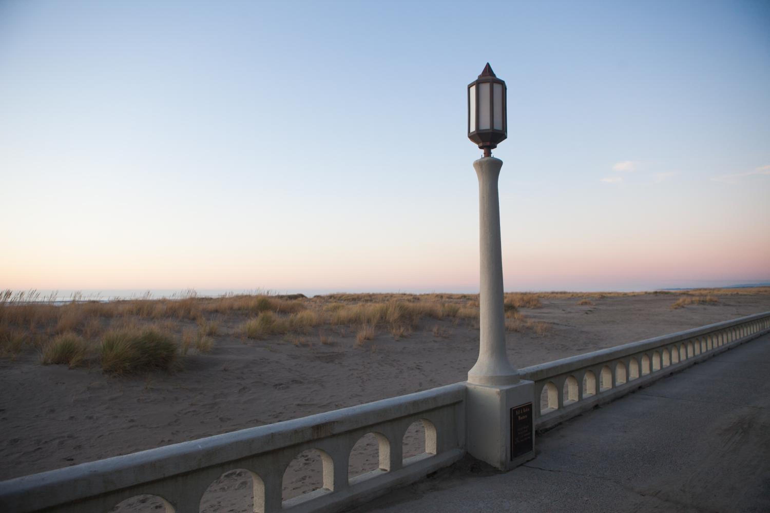 Ebb Tide Oceanfront Inn