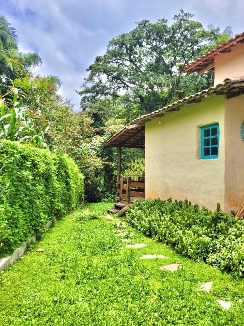 Casa Rústica em Camburi - Praia e Campo