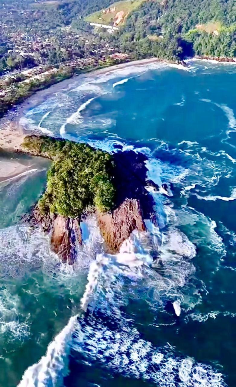 Casa Rústica em Camburi - Praia e Campo