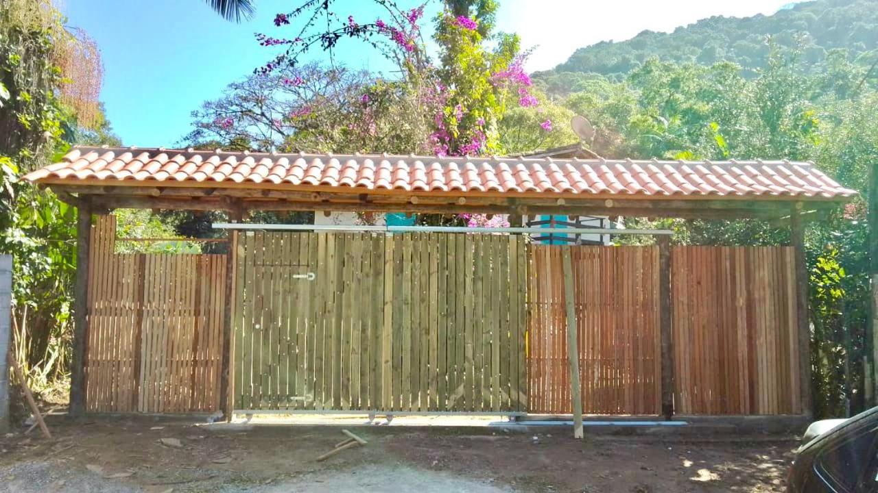 Casa Rústica em Camburi - Praia e Campo