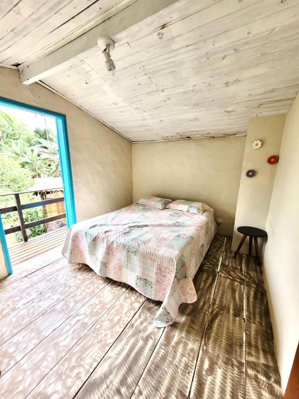 Casa Rústica em Camburi - Praia e Campo