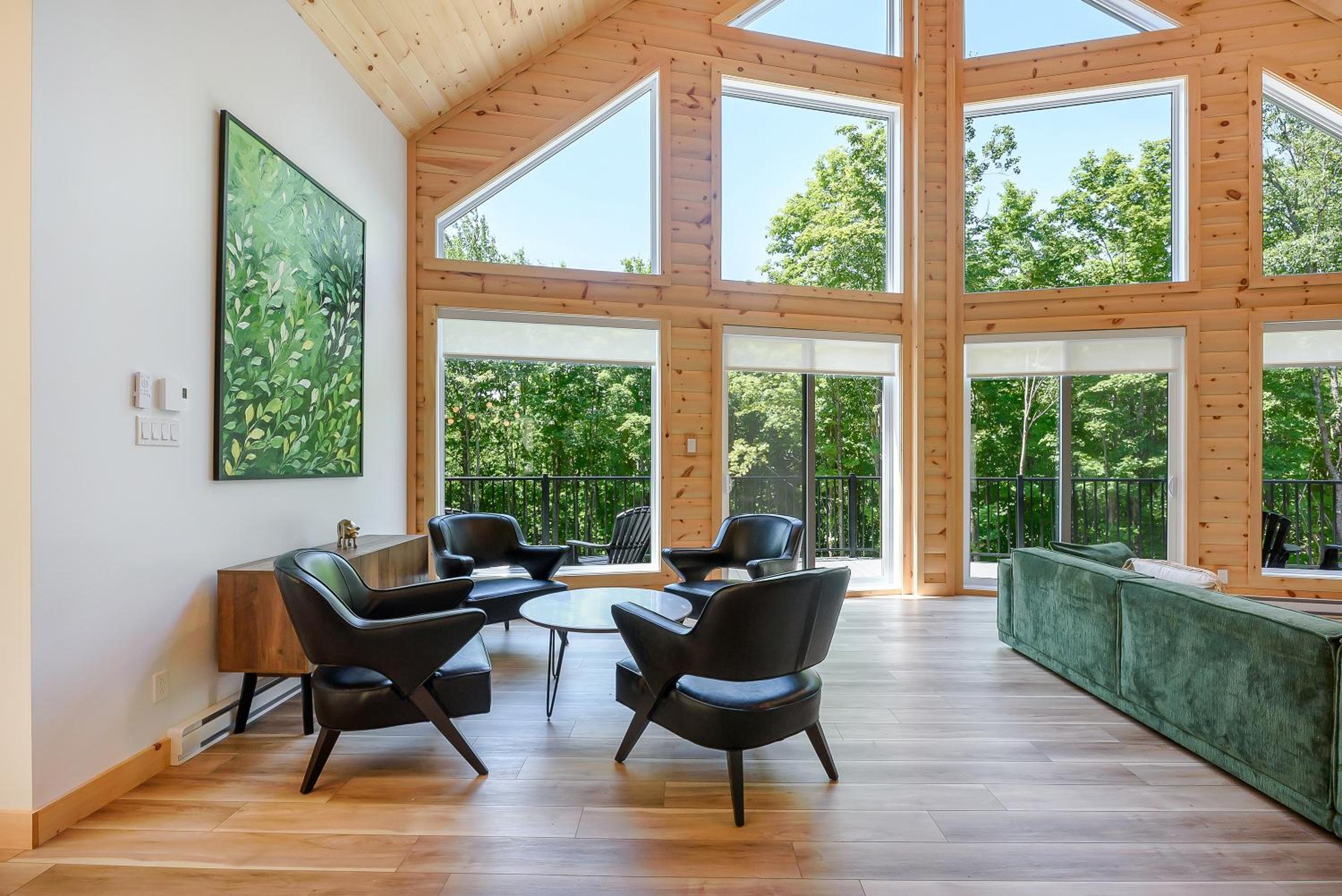 Lilia Chalet Urbain de Luxe près du Mont-Tremblant