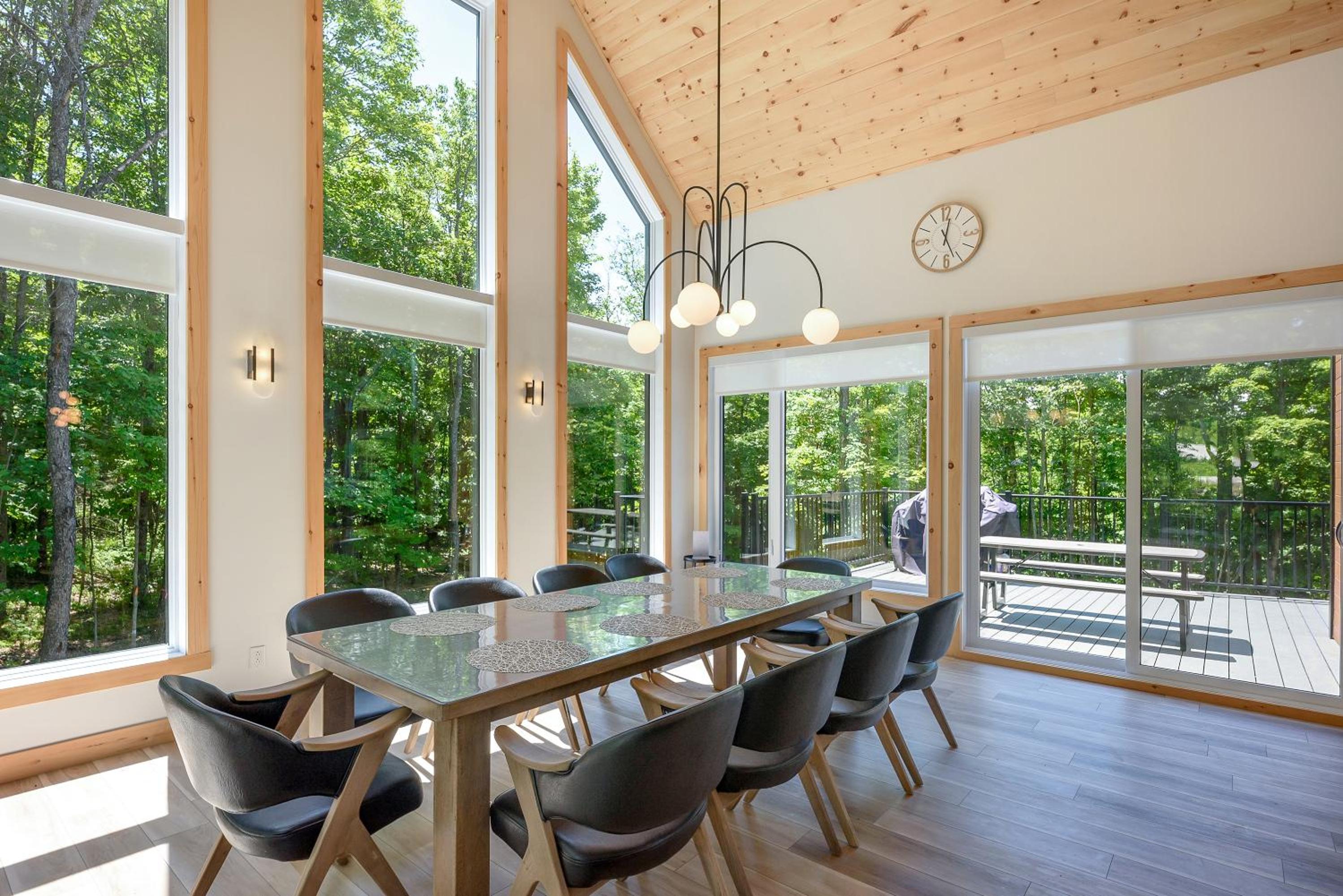 Lilia Chalet Urbain de Luxe près du Mont-Tremblant