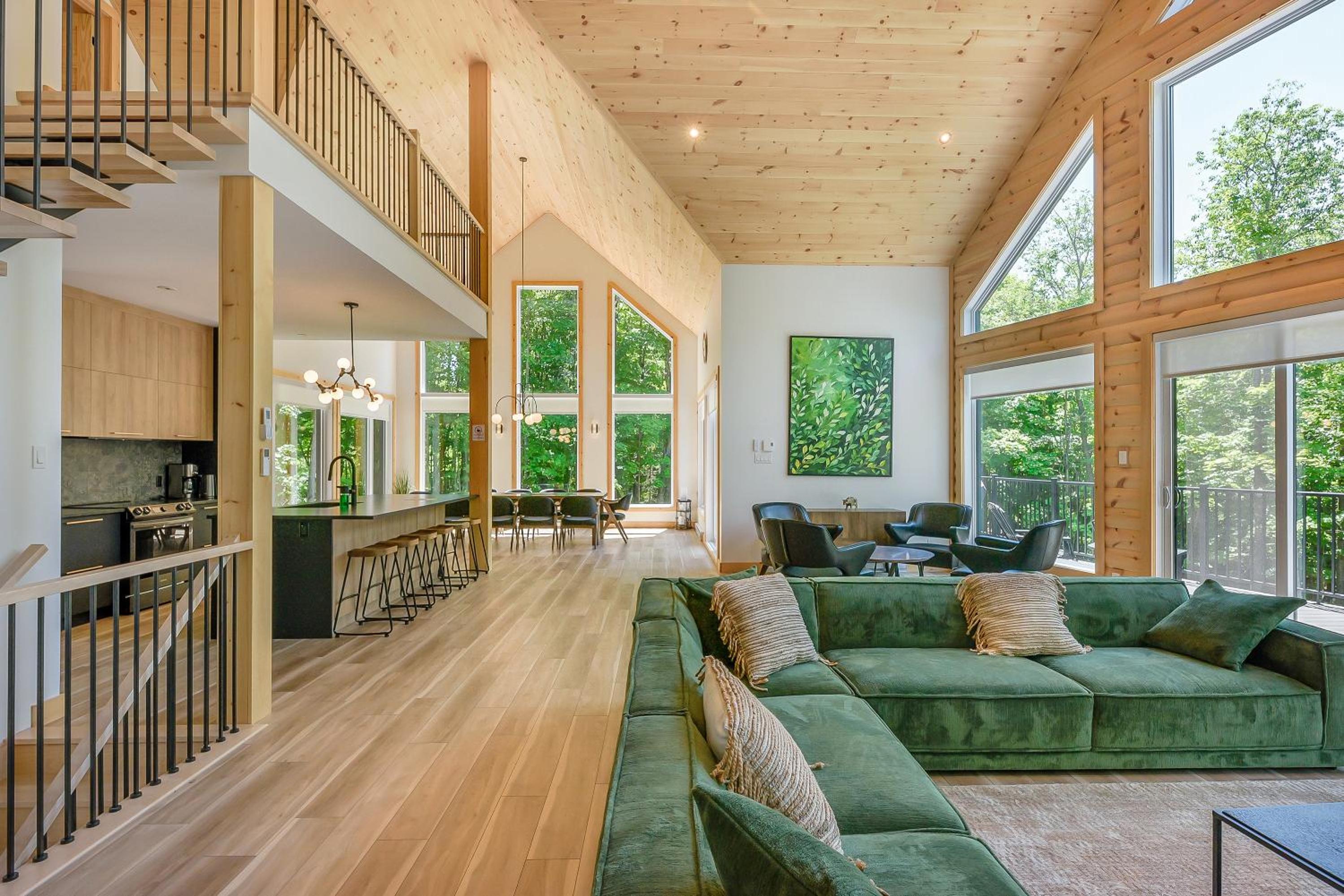 Lilia Chalet Urbain de Luxe près du Mont-Tremblant