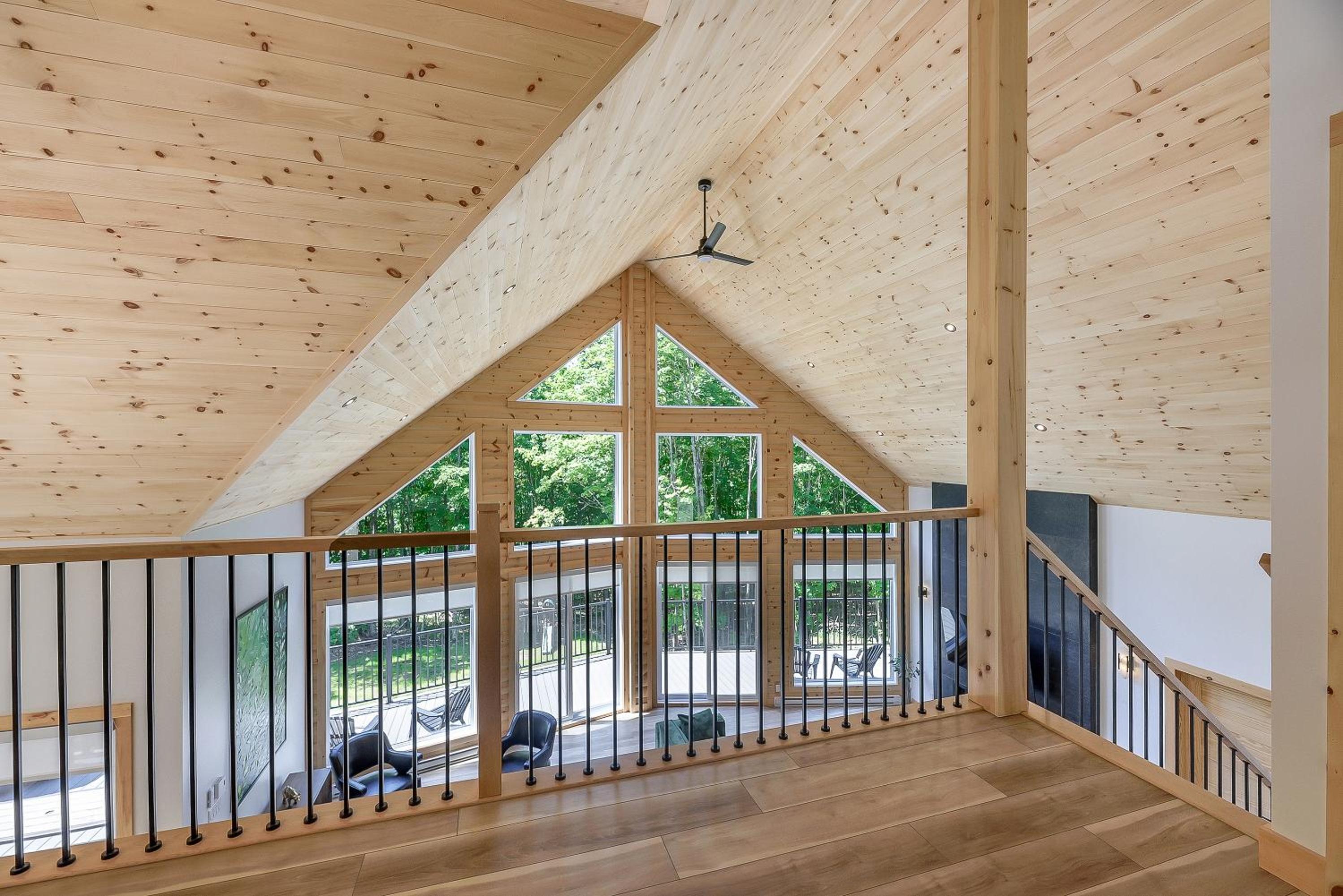 Lilia Chalet Urbain de Luxe près du Mont-Tremblant