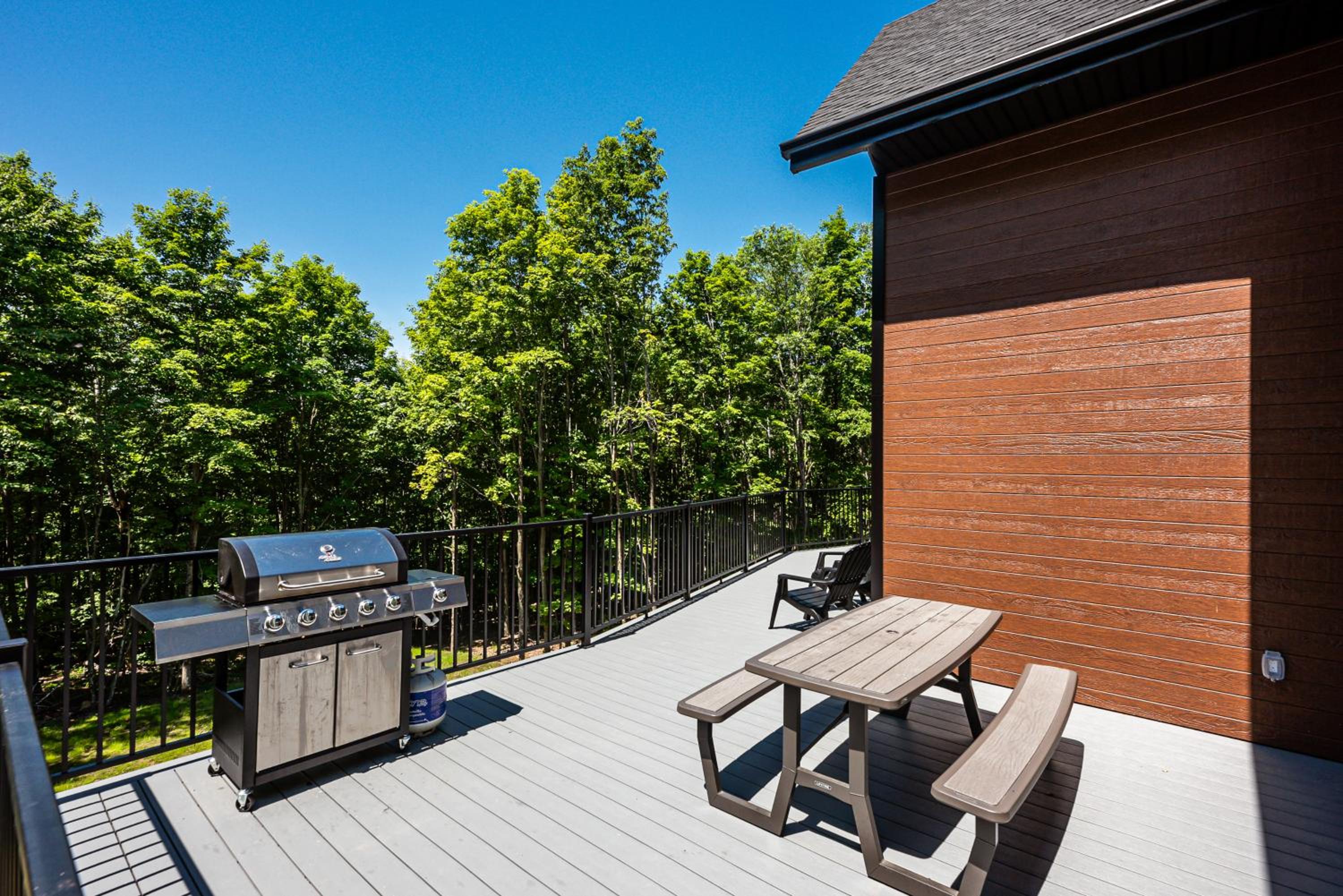 Lilia Chalet Urbain de Luxe près du Mont-Tremblant