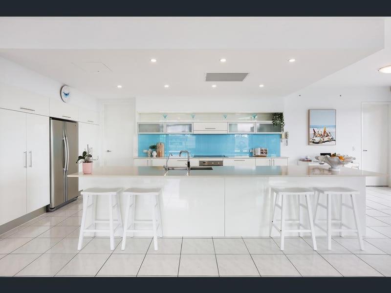 Mermaid Beach Luxury Penthouse