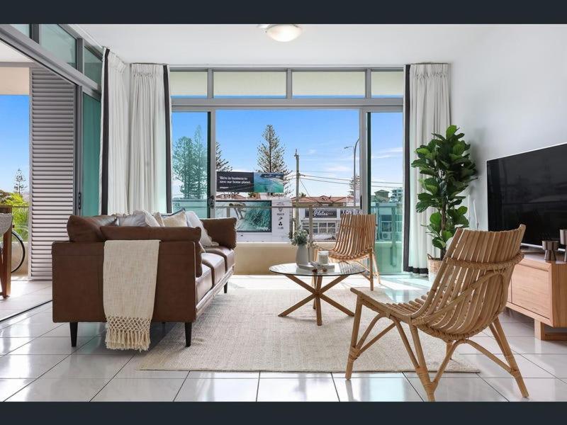 Mermaid Beach Luxury Penthouse