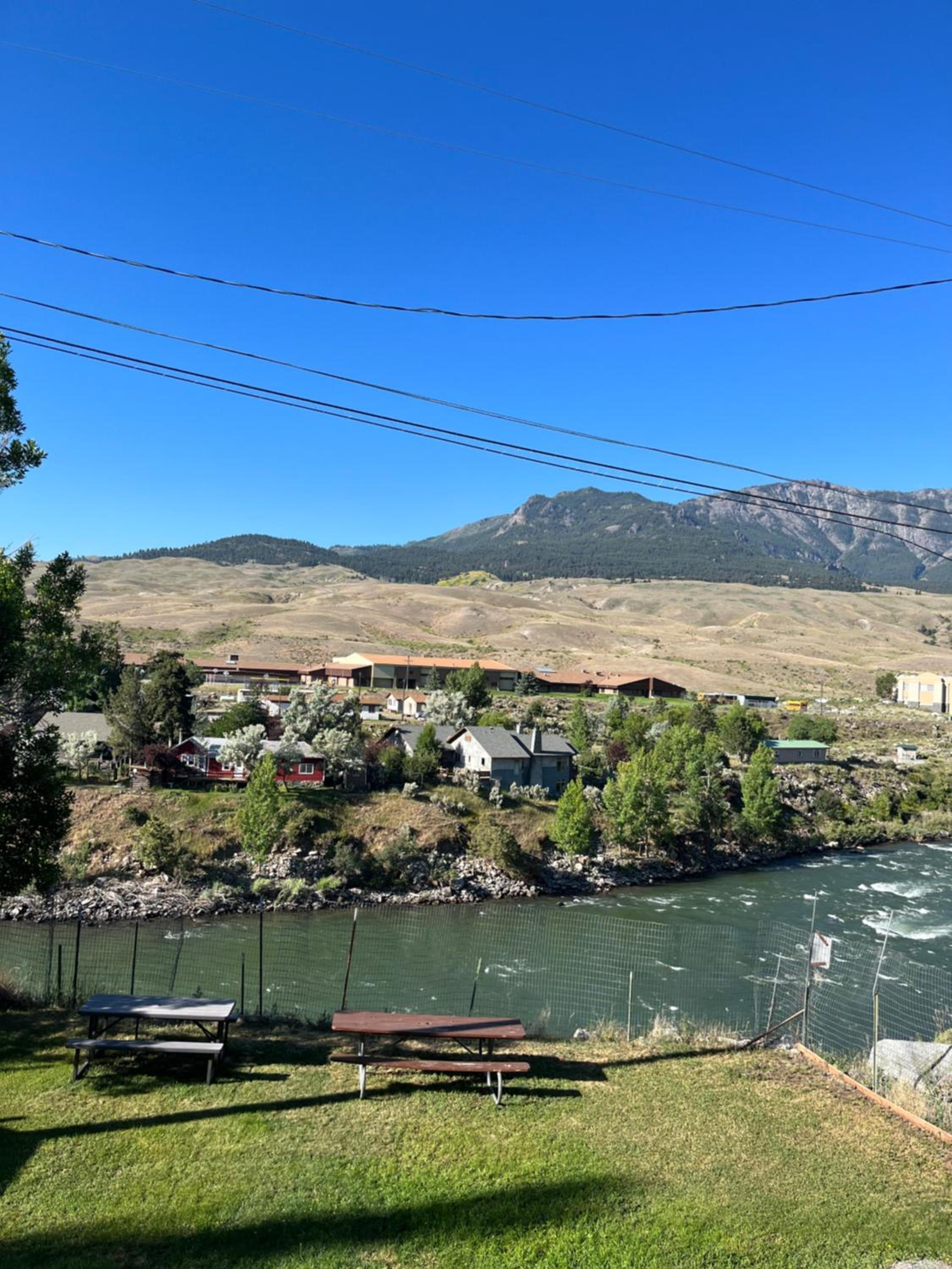 ParkWay Yellowstone Riverside Studio #6