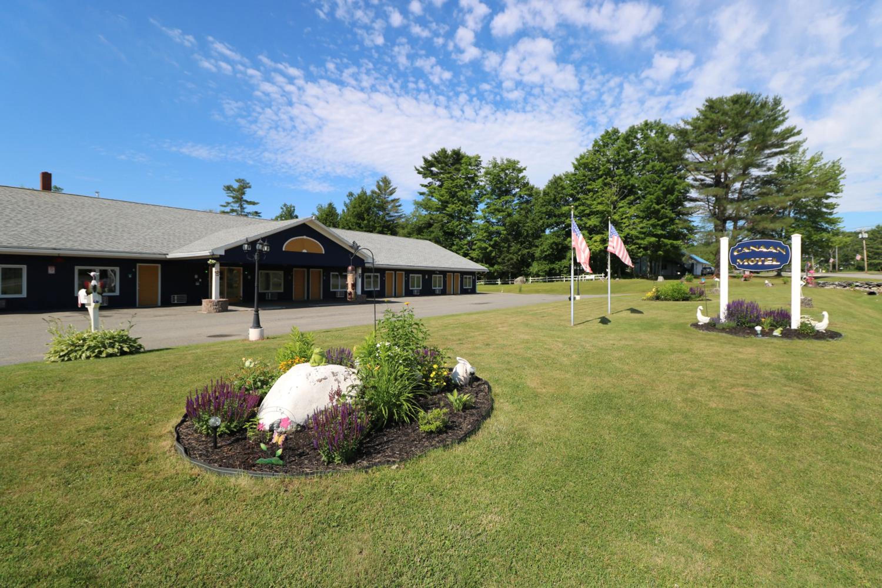 Canaan Motel view 5