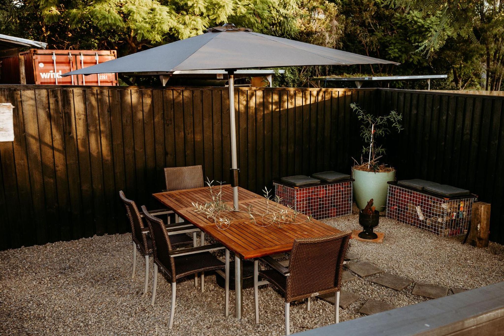 The Wimberley - Stay in the heart of town Goomeri!