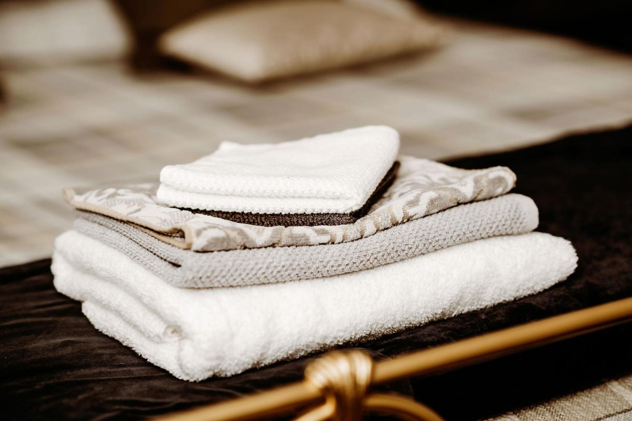 The Wimberley - Stay in the heart of town Goomeri!