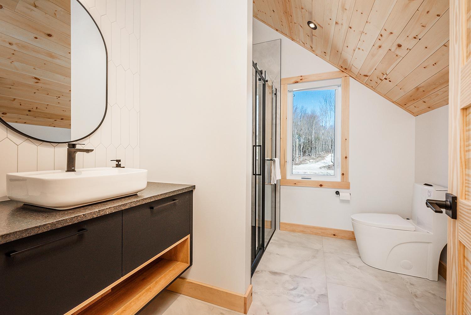 Lilia Chalet Urbain de Luxe près du Mont-Tremblant