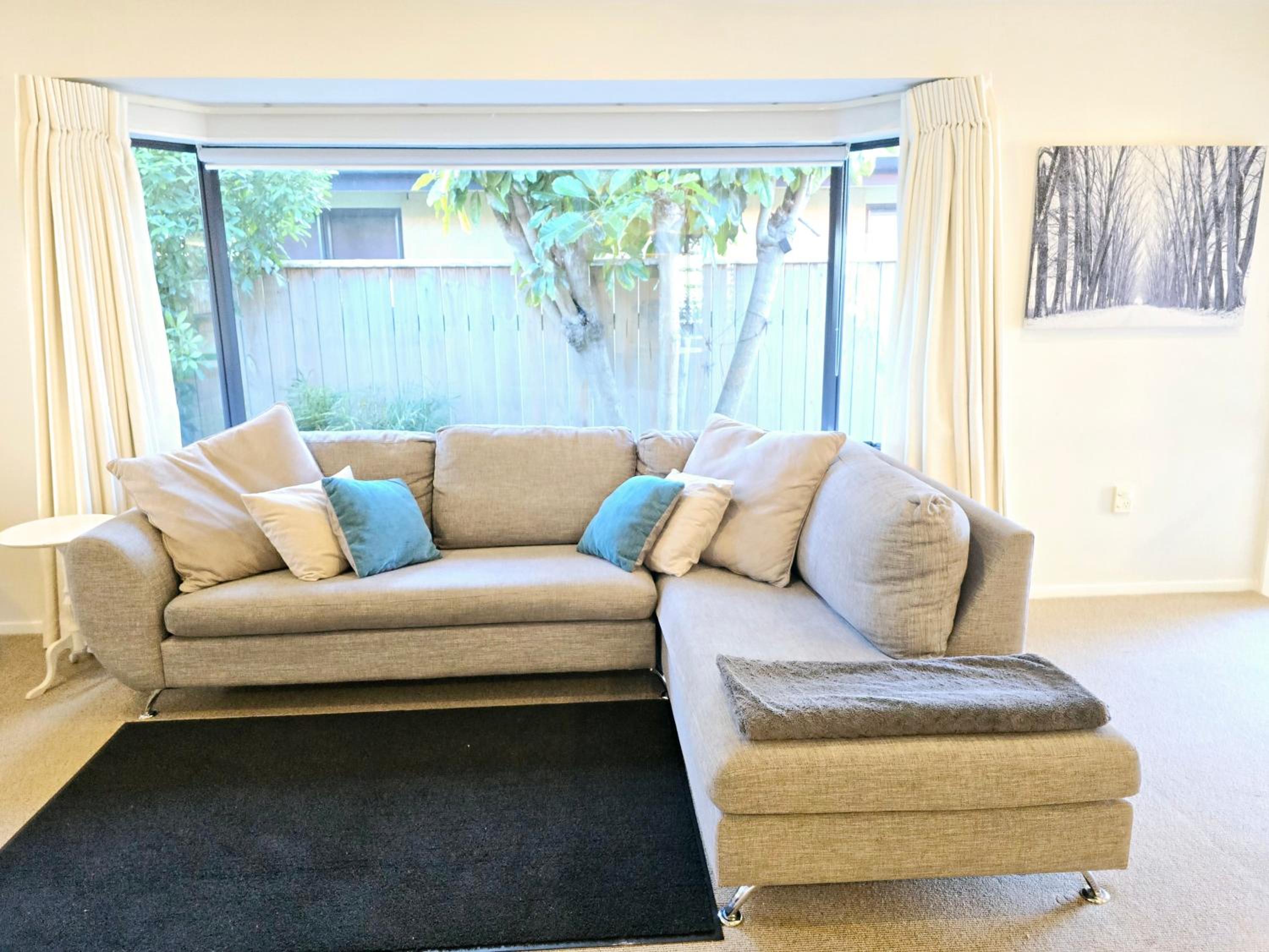 Modern family oasis in Clive view 5