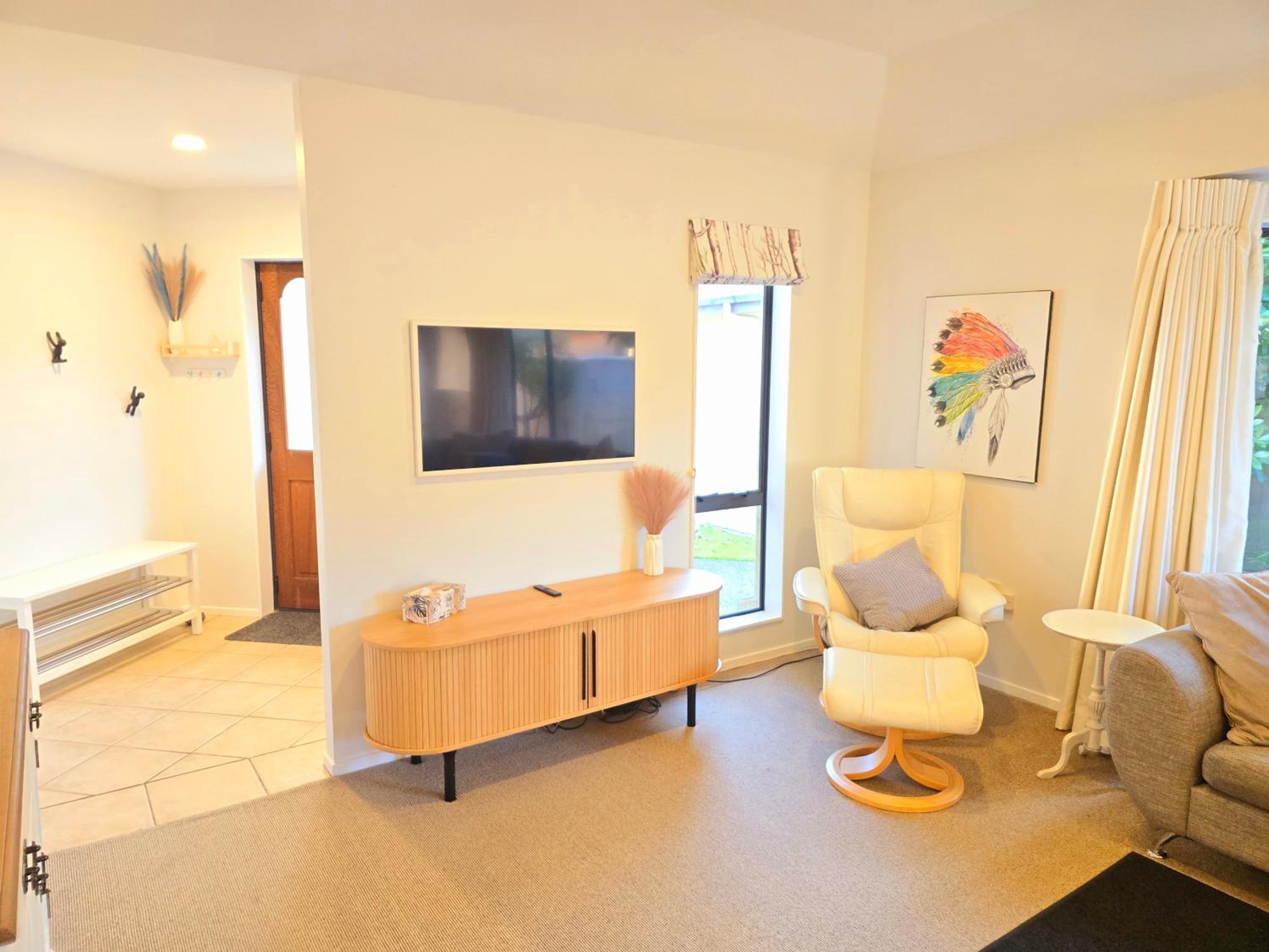 Modern family oasis in Clive view 3
