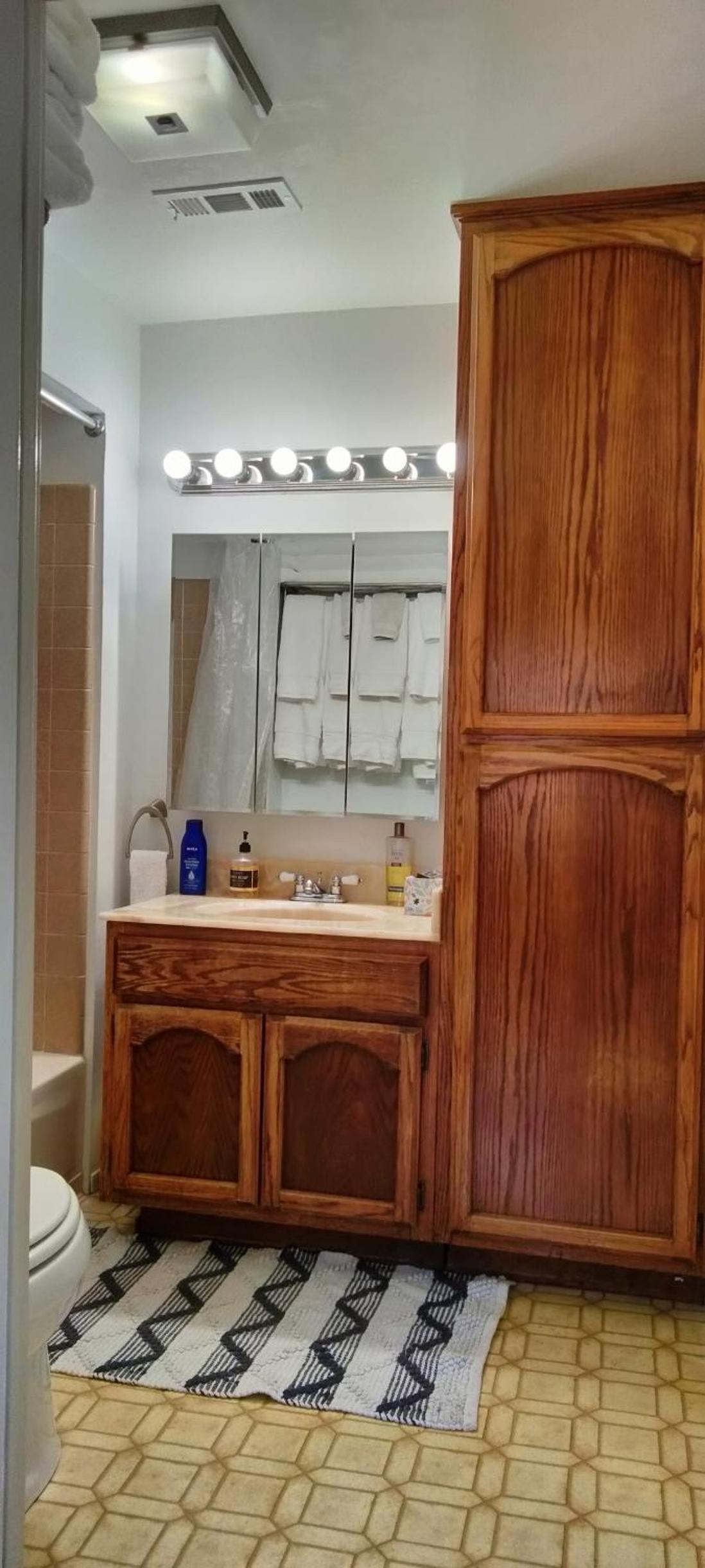 Cozy, Quiet Home in Family-Friendly Neighborhood! view 5