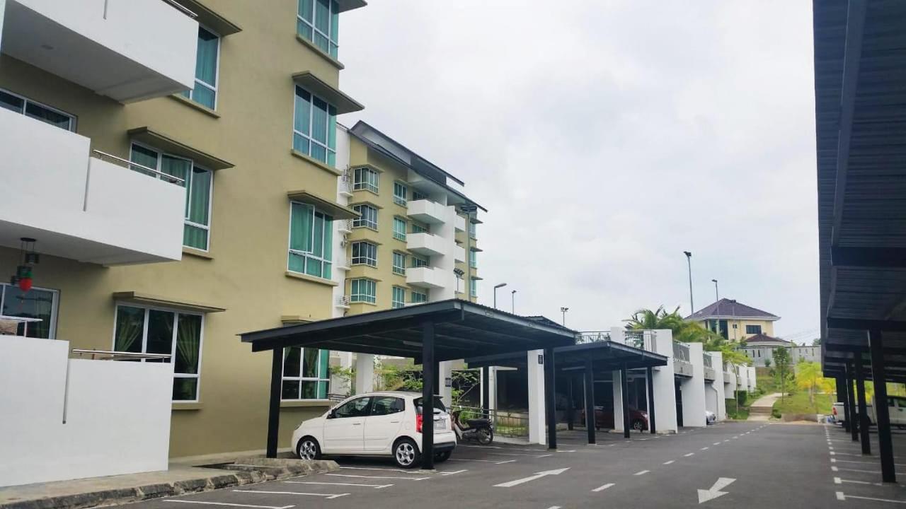 Homelite Eco Park Condominium