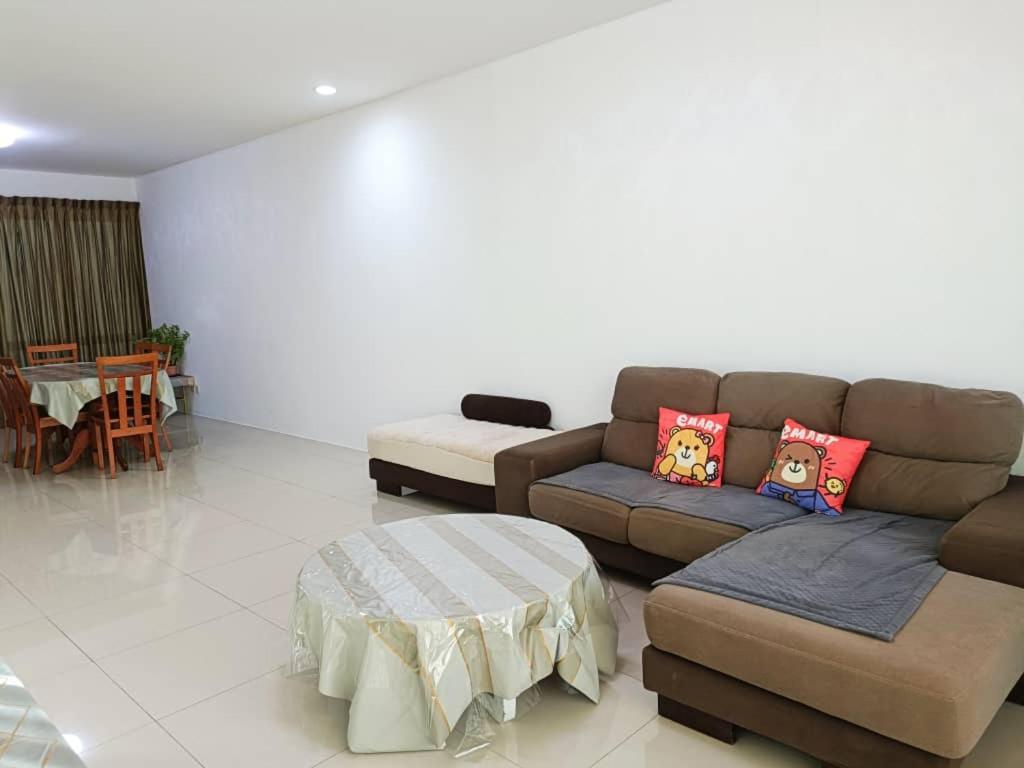 Homelite Eco Park Condominium