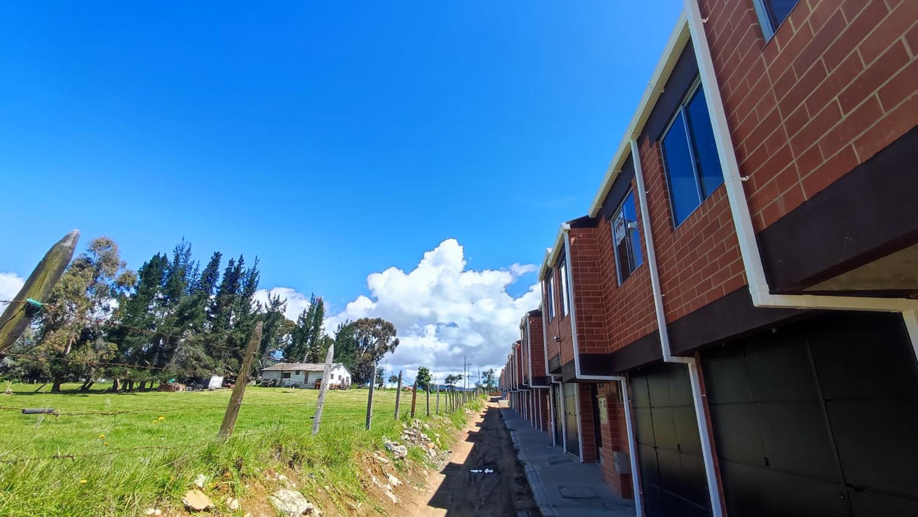 Casa en Guasca, zona urbana y a pasos campo