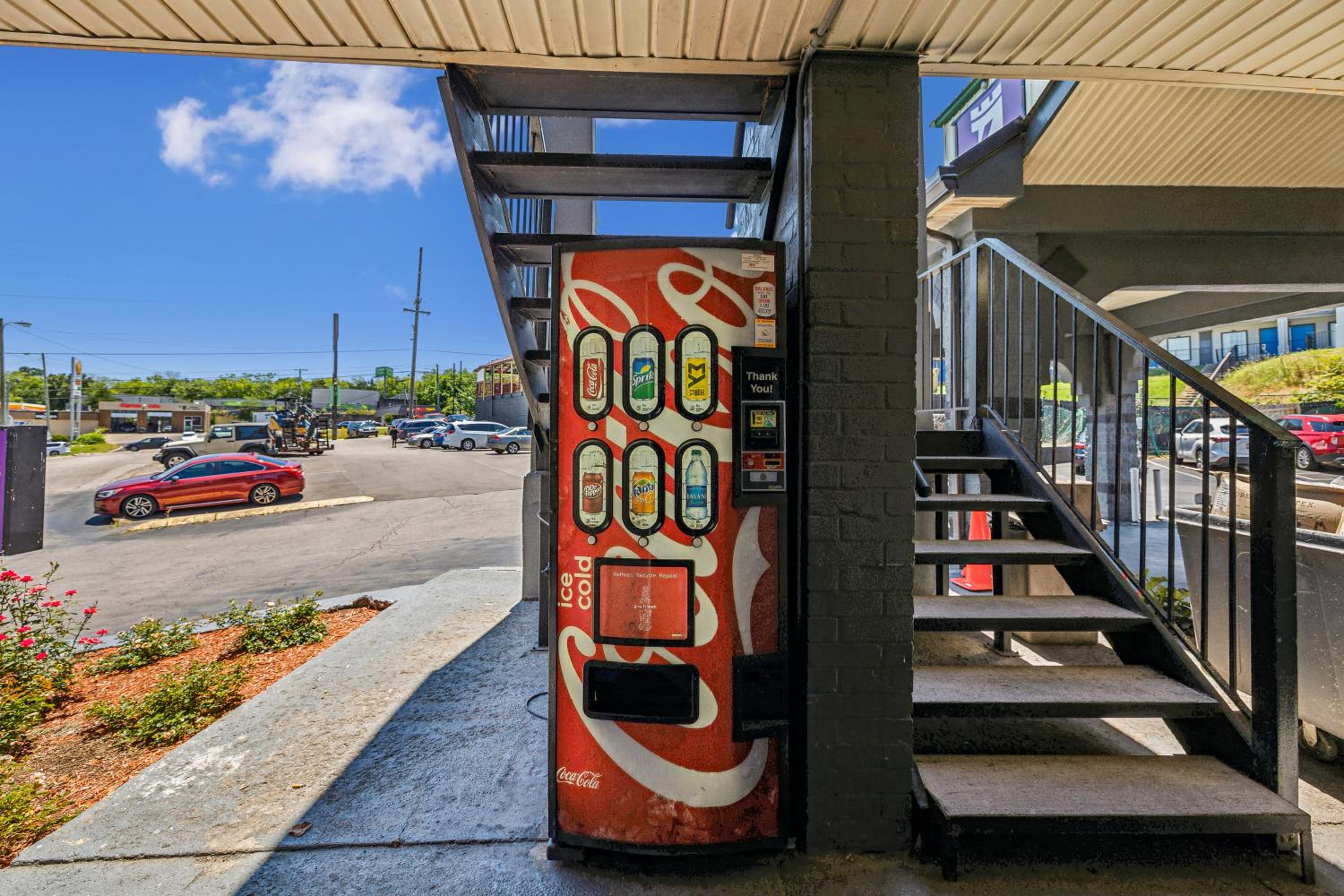 Knights Inn Antioch - Property Image 25
