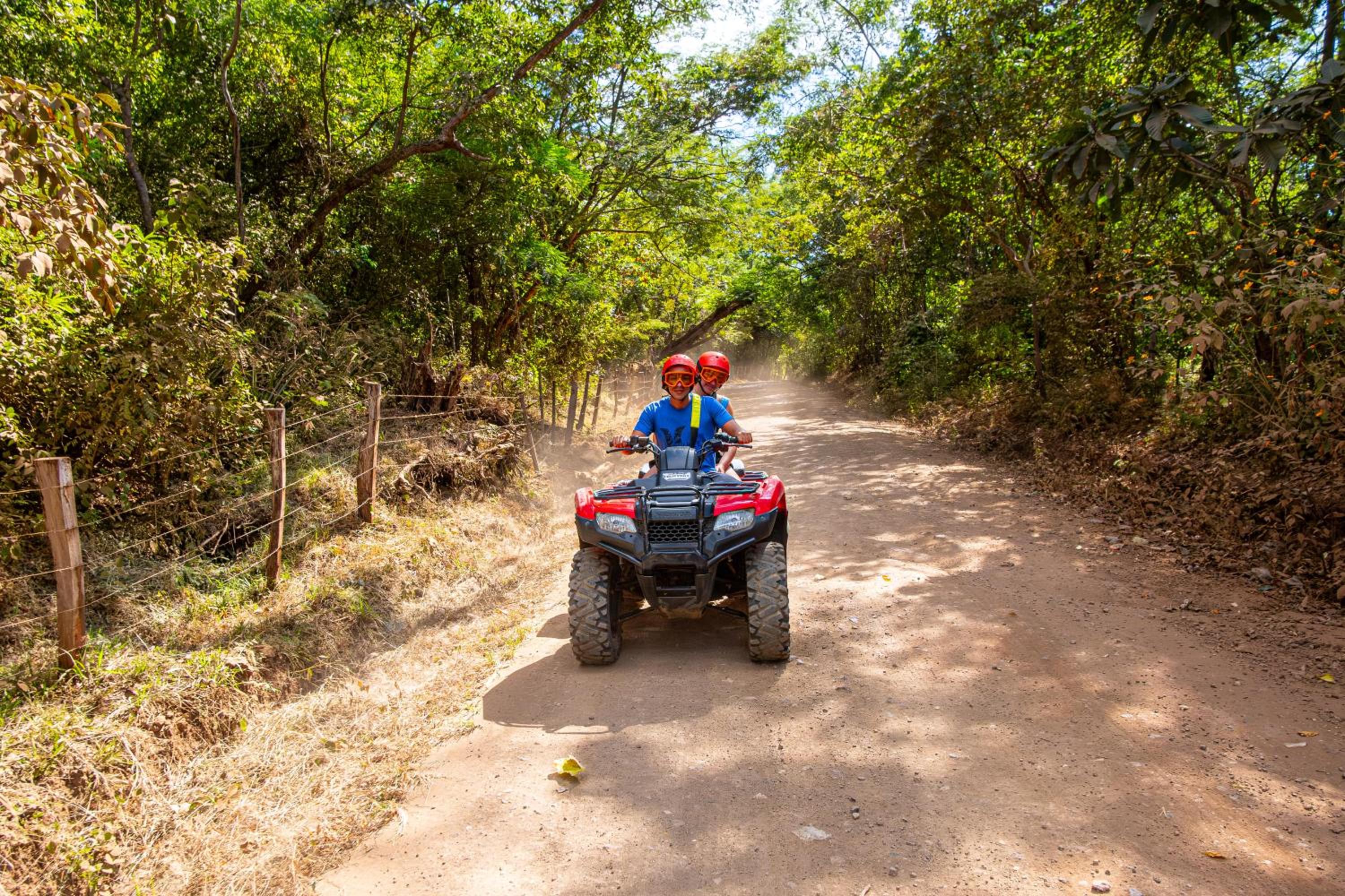 360 Splendor 403 Ocean View Condo- With Breakfast