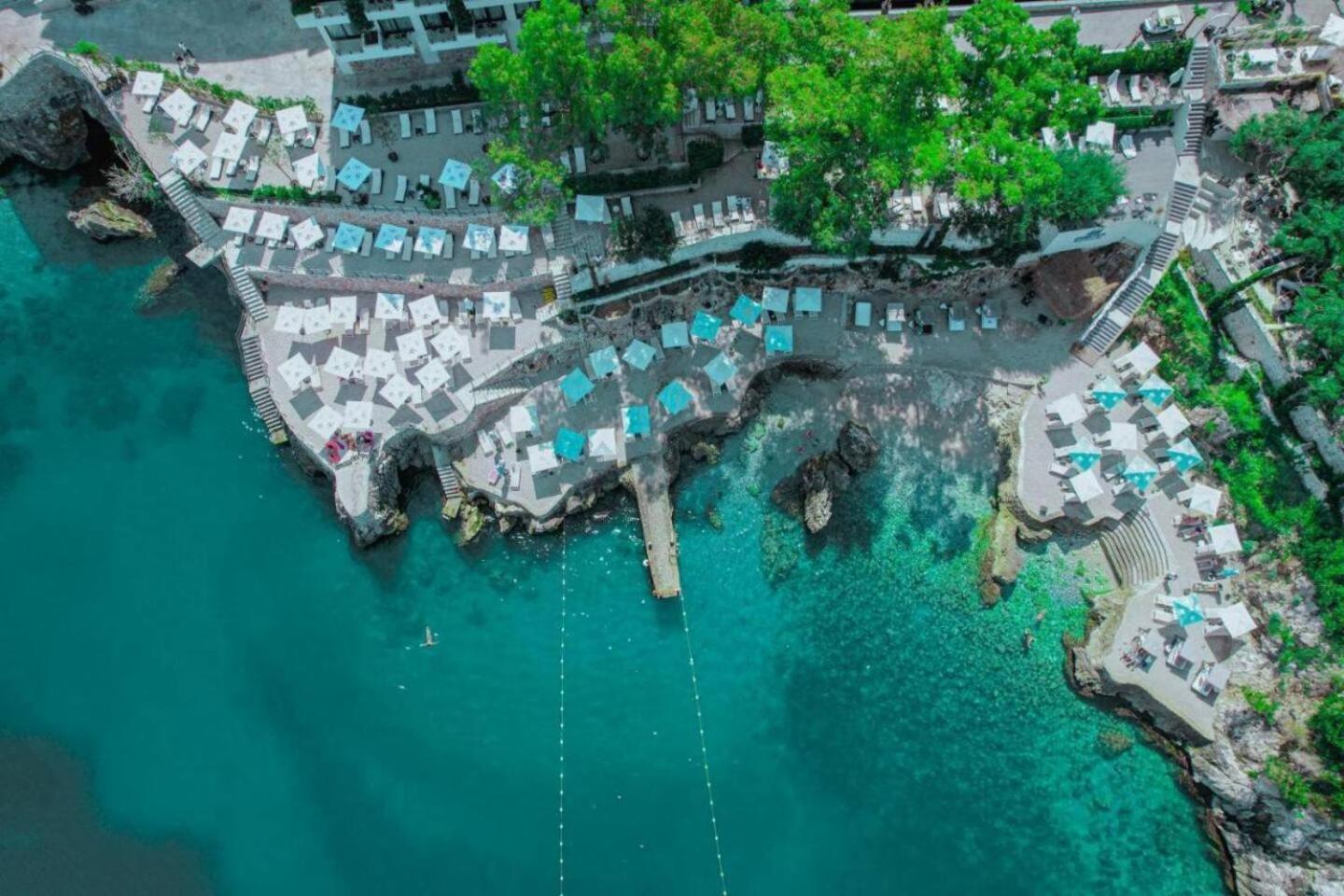 Luxury Apartment Marina Bay Resort Vlore photo 3