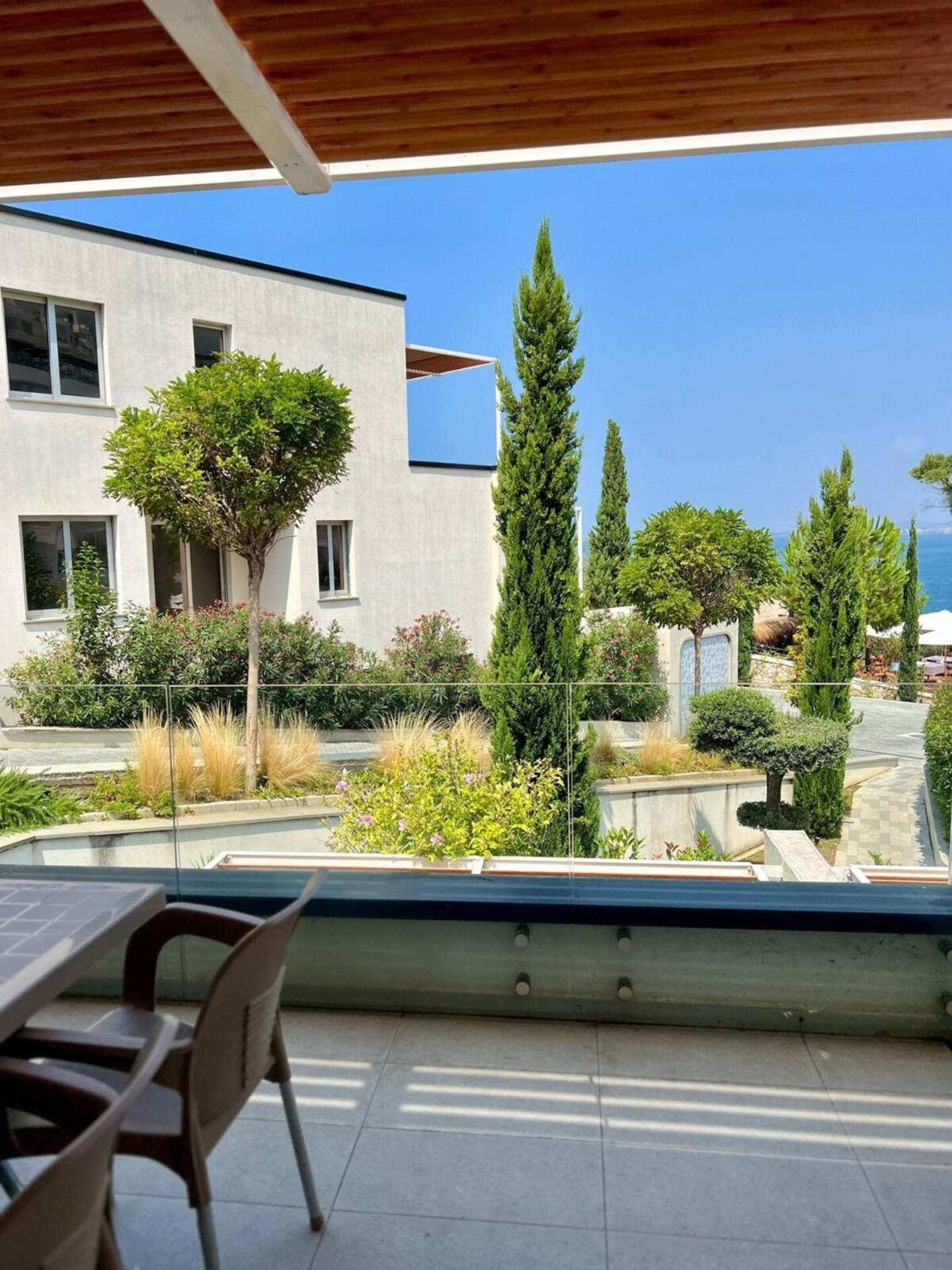 Luxury Apartment Marina Bay Resort Vlore