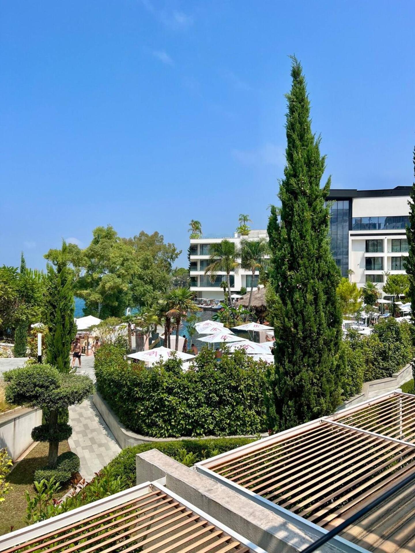 Luxury Apartment Marina Bay Resort Vlore