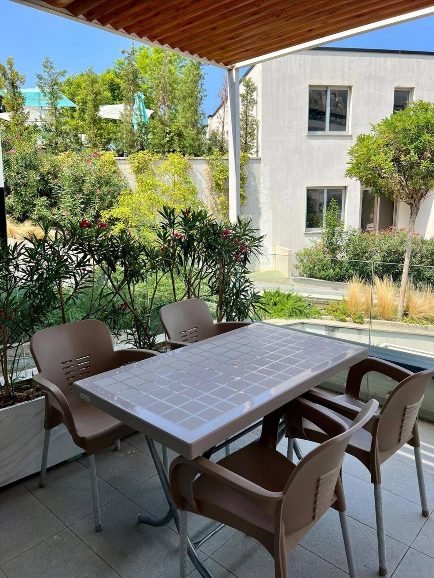 Luxury Apartment Marina Bay Resort Vlore