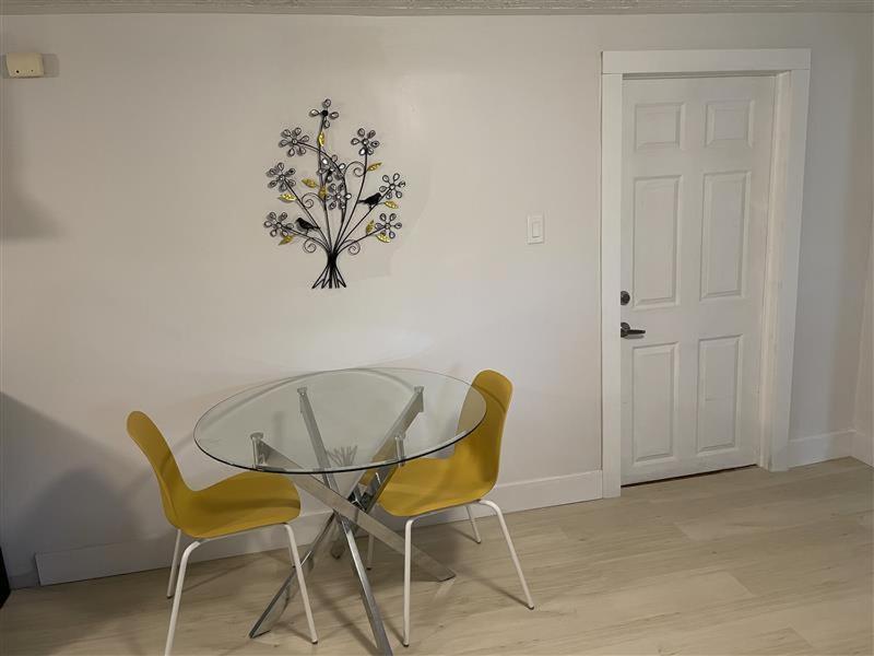 Garden City-Private 1BR Full Apt