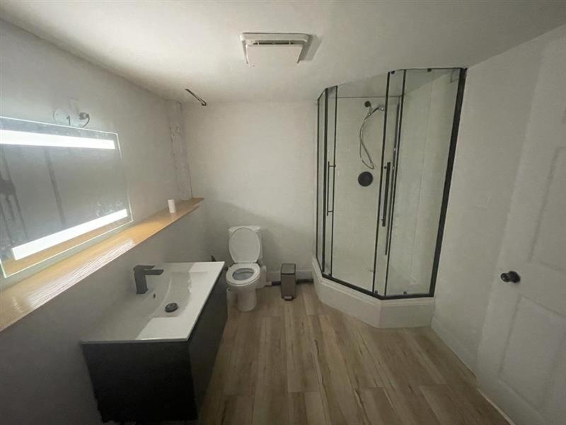 Garden City-Private 1BR Full Apt