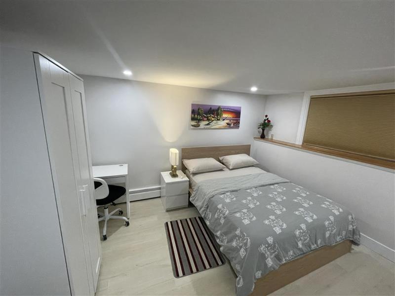 Garden City-Private 1BR Full Apt
