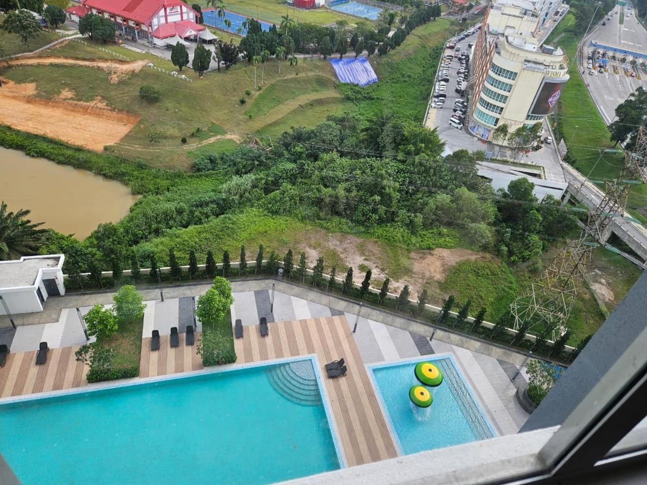 4 Bedrooms VivaVibes Home at Ostia Bangi next to Bangi Toll photo 4